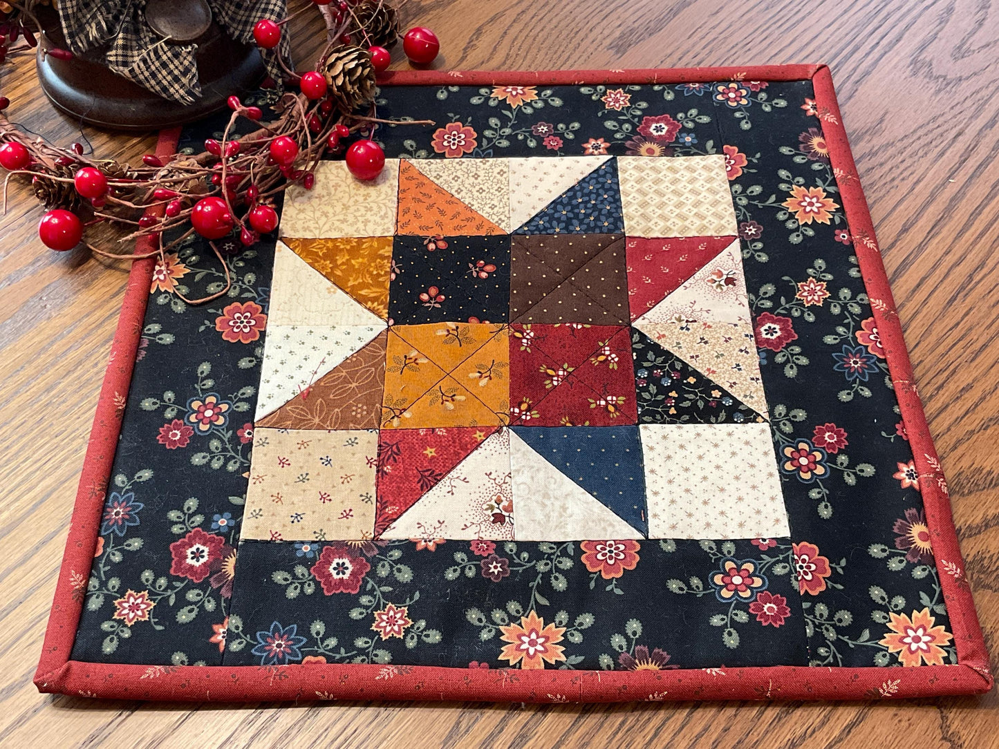 Primitive Farmhouse Scrappy Star Table Topper Item #2018