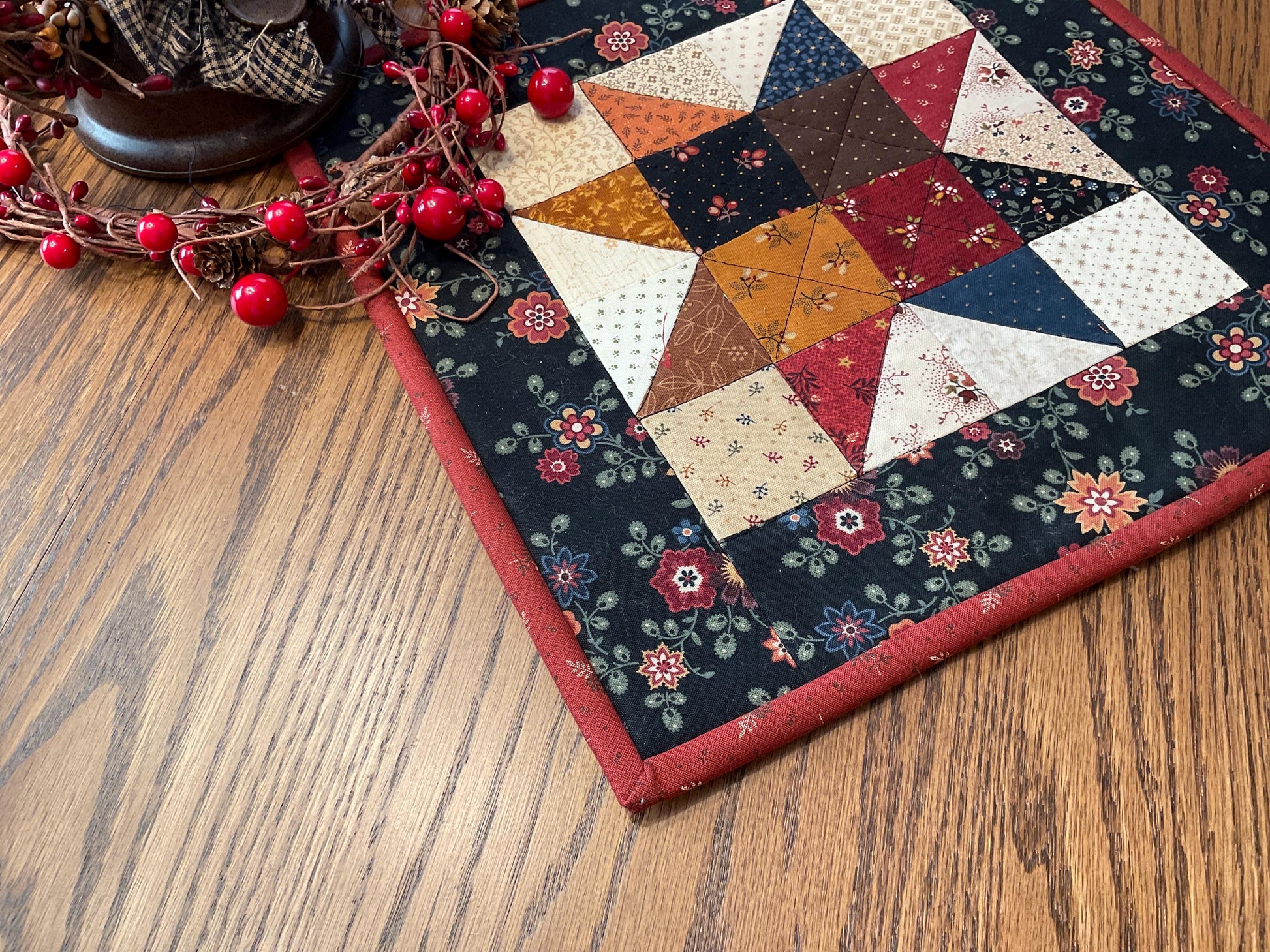 Primitive Farmhouse Scrappy Star Table Topper Item #2018