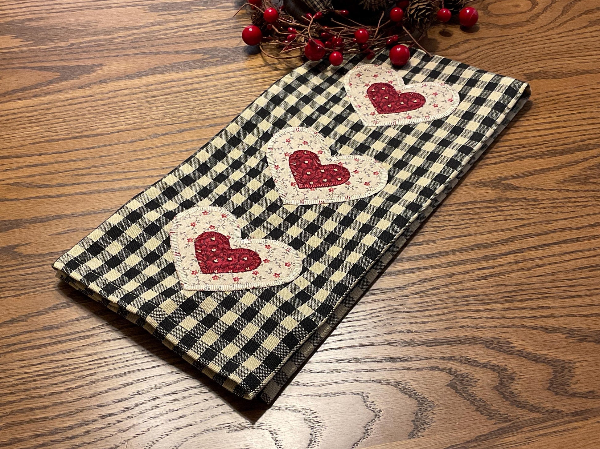 Primitive Farmhouse Valentine Towel Item #2022