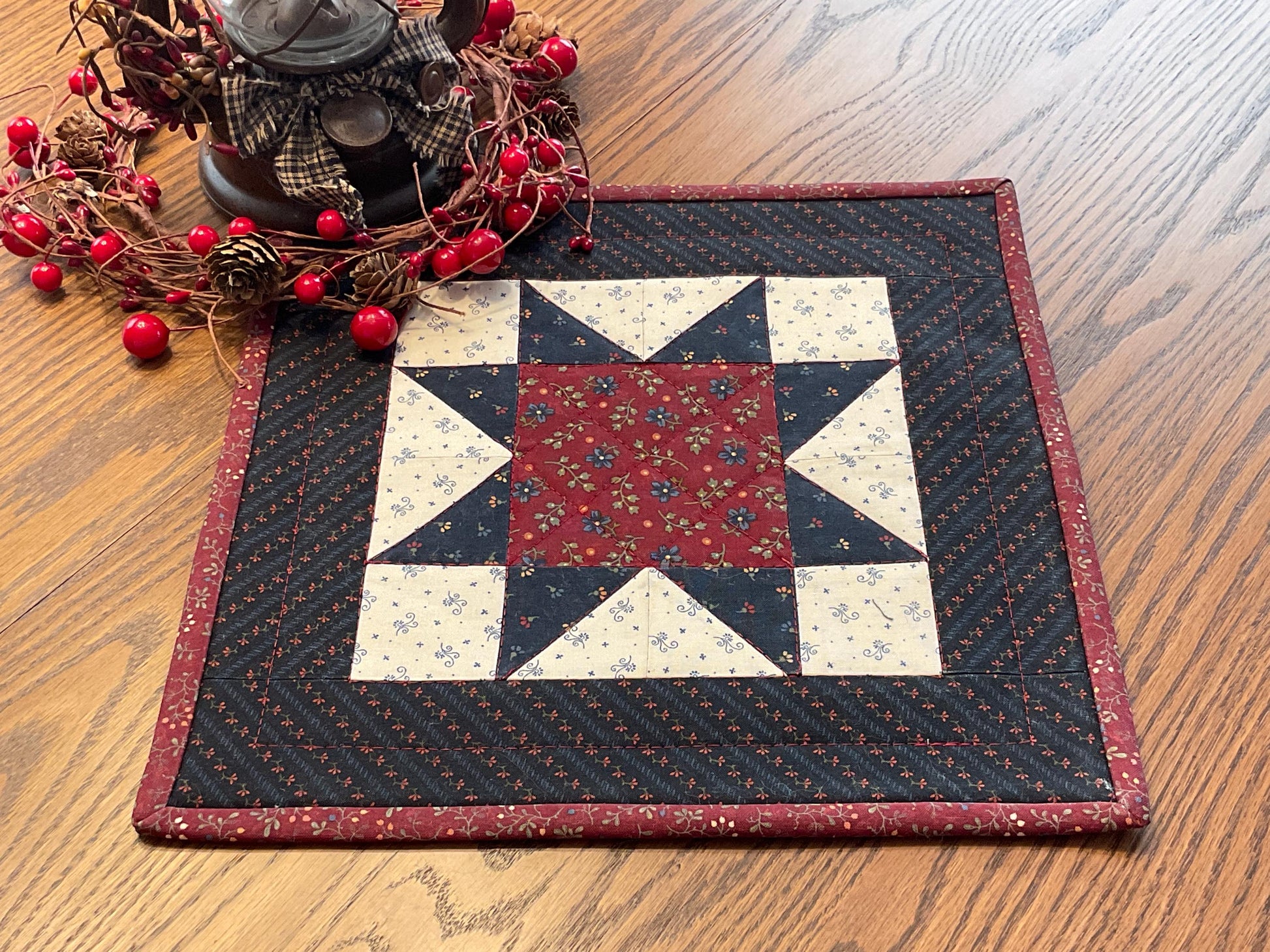 Primitive Farmhouse Americana Table Topper Item #2023