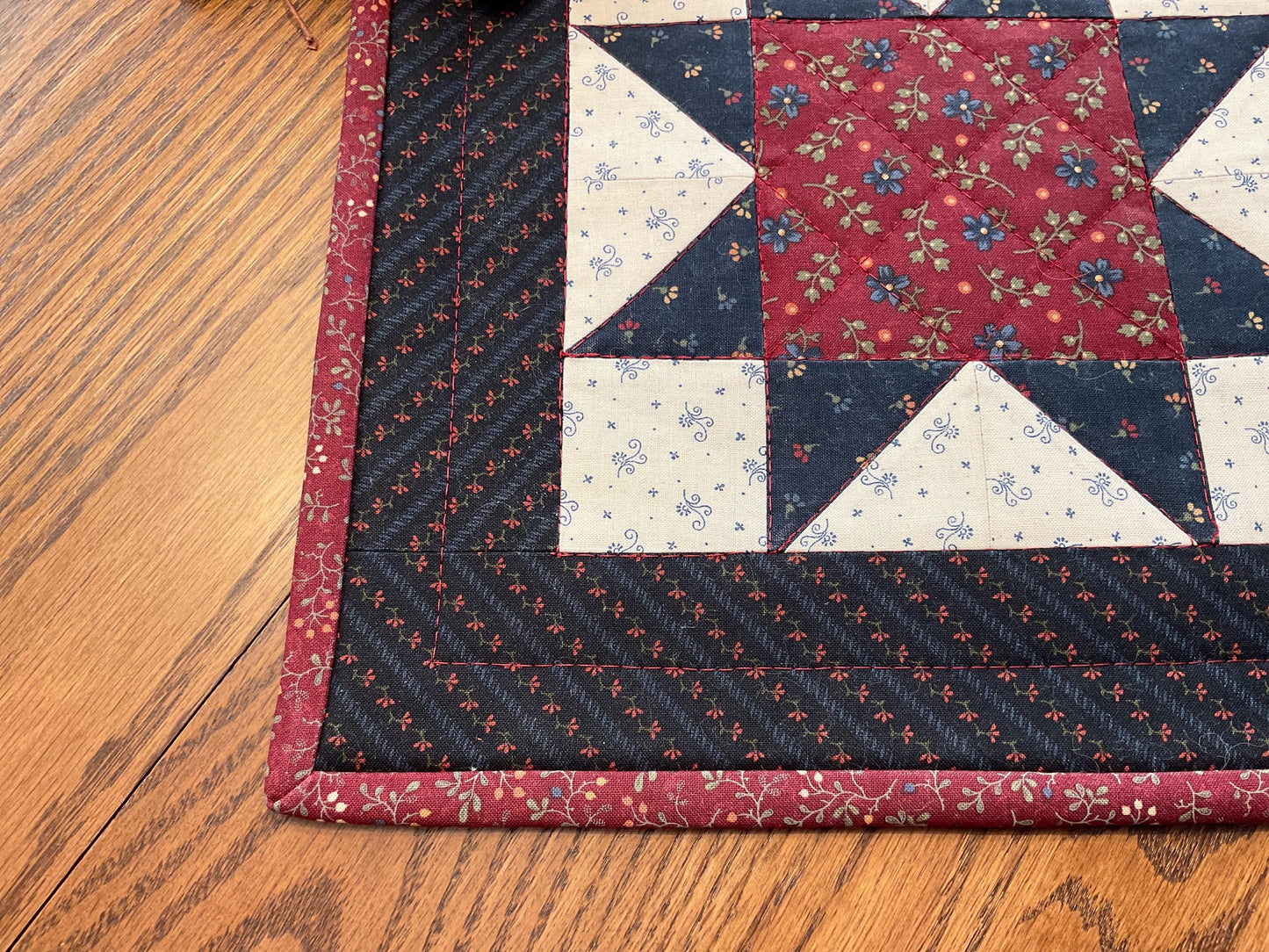 Primitive Farmhouse Americana Table Topper Item #2023