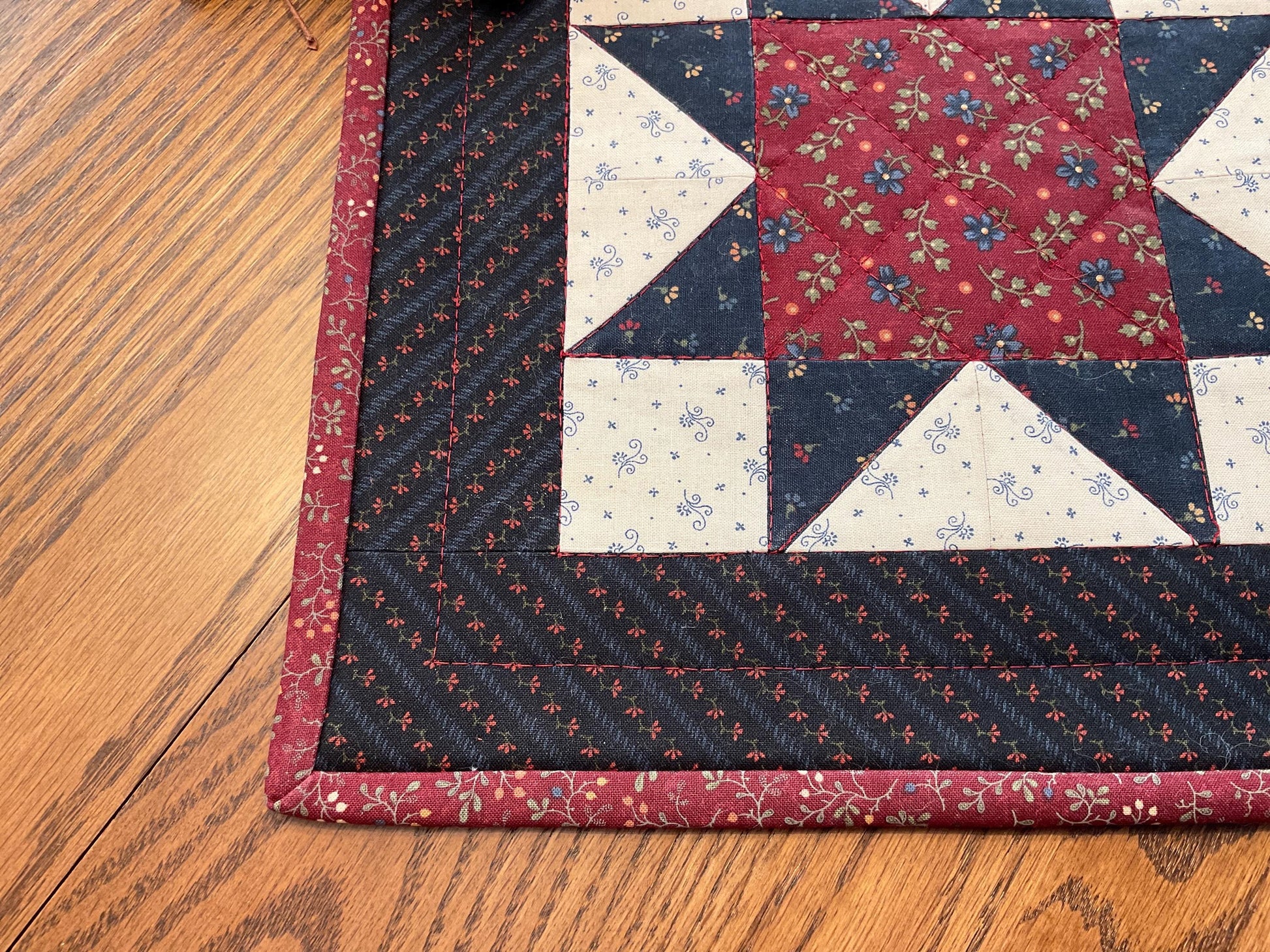 Primitive Farmhouse Americana Table Topper Item #2023