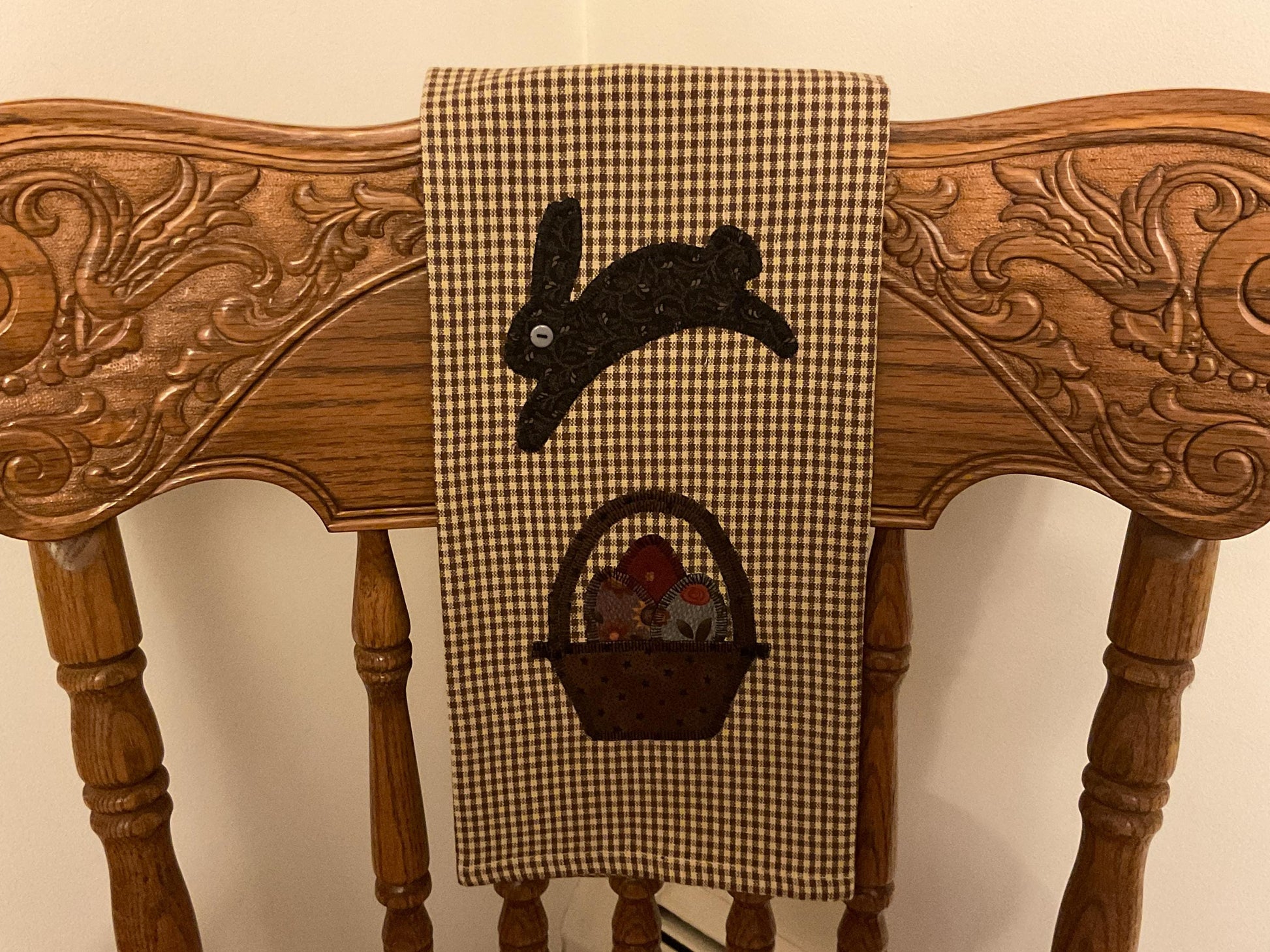 Primitive Farmhouse Easter Bunny Towel Item #2032