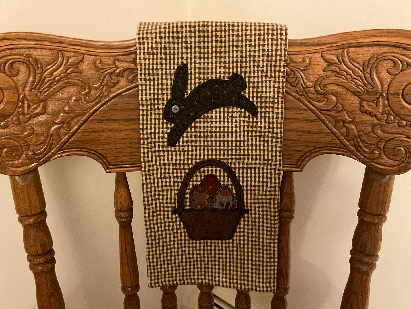 Primitive Farmhouse Easter Bunny Towel Item #2033