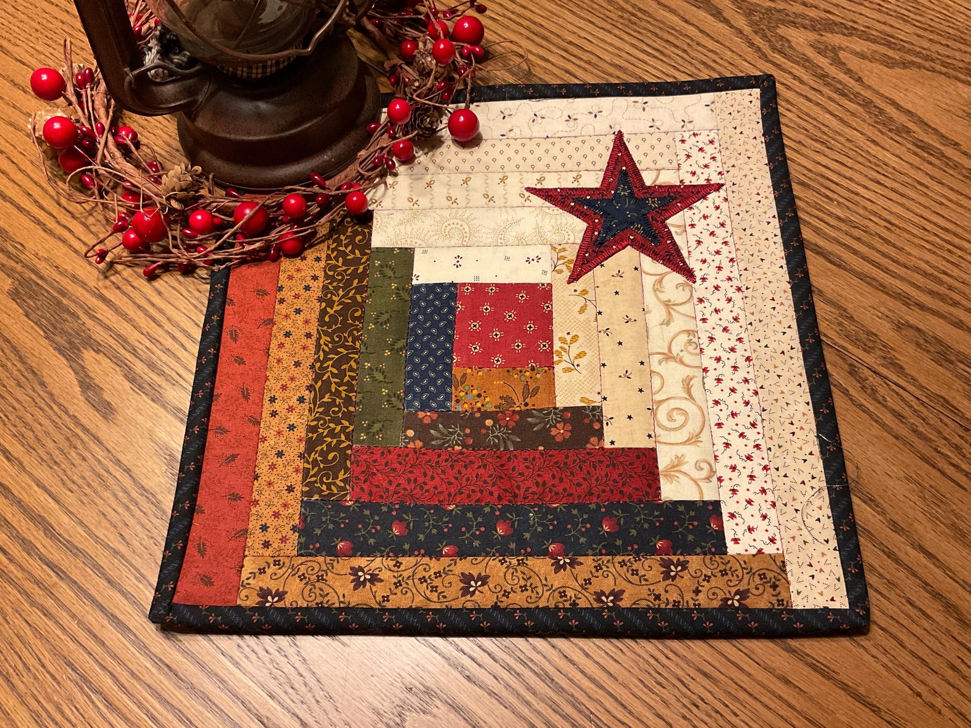 Primitive Farmhouse Patriotic Log Cabin Table Topper Item #2039
