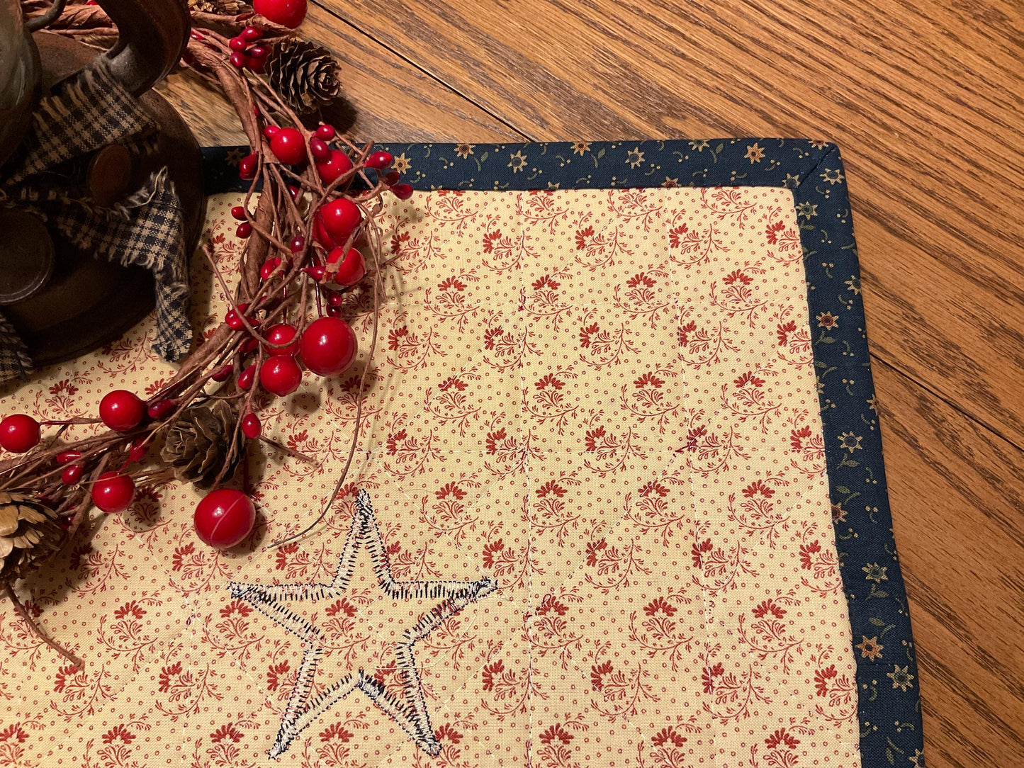 Primitive Farmhouse Americana Table Topper Item #2035