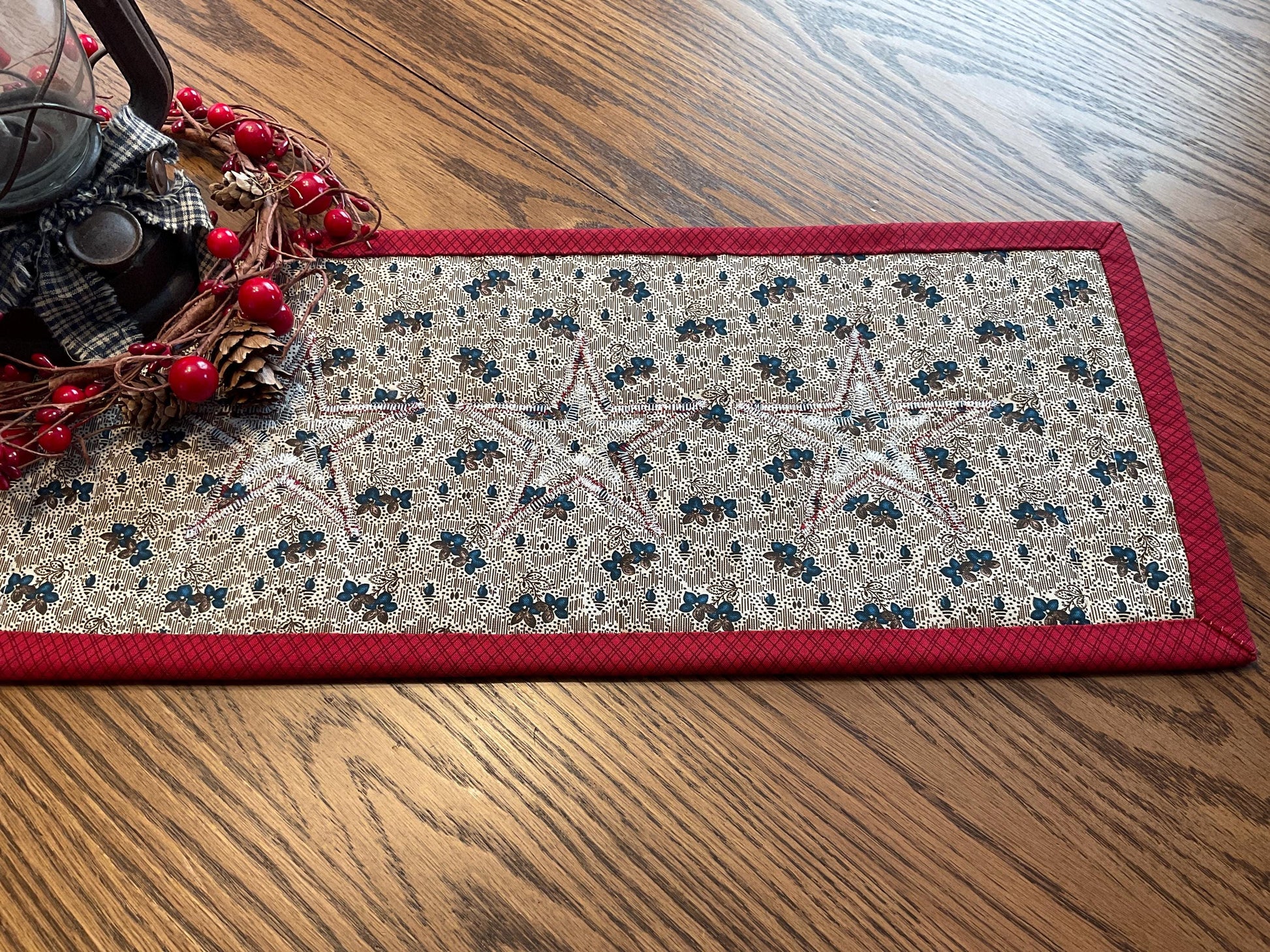 Primitive Farmhouse Americana Table Runner Item #2042