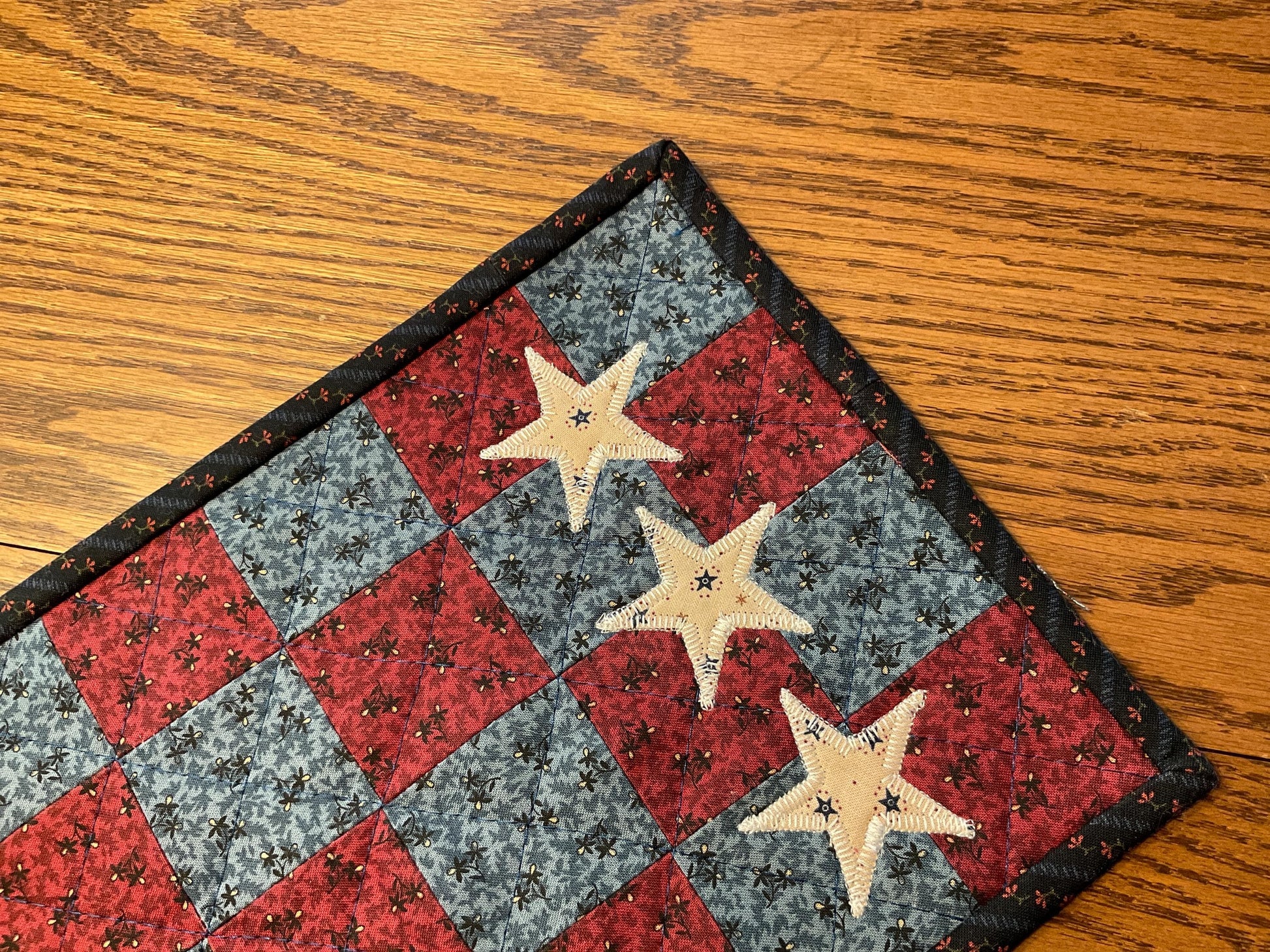 Primitive Farmhouse Americana Table Runner Item #2038