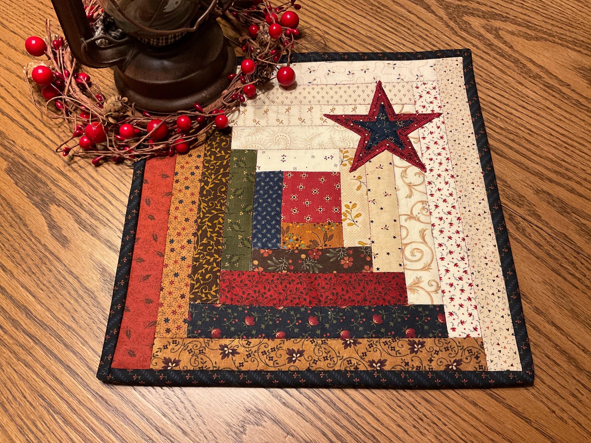 Primitive Farmhouse Patriotic Log Cabin Table Topper Item #2039