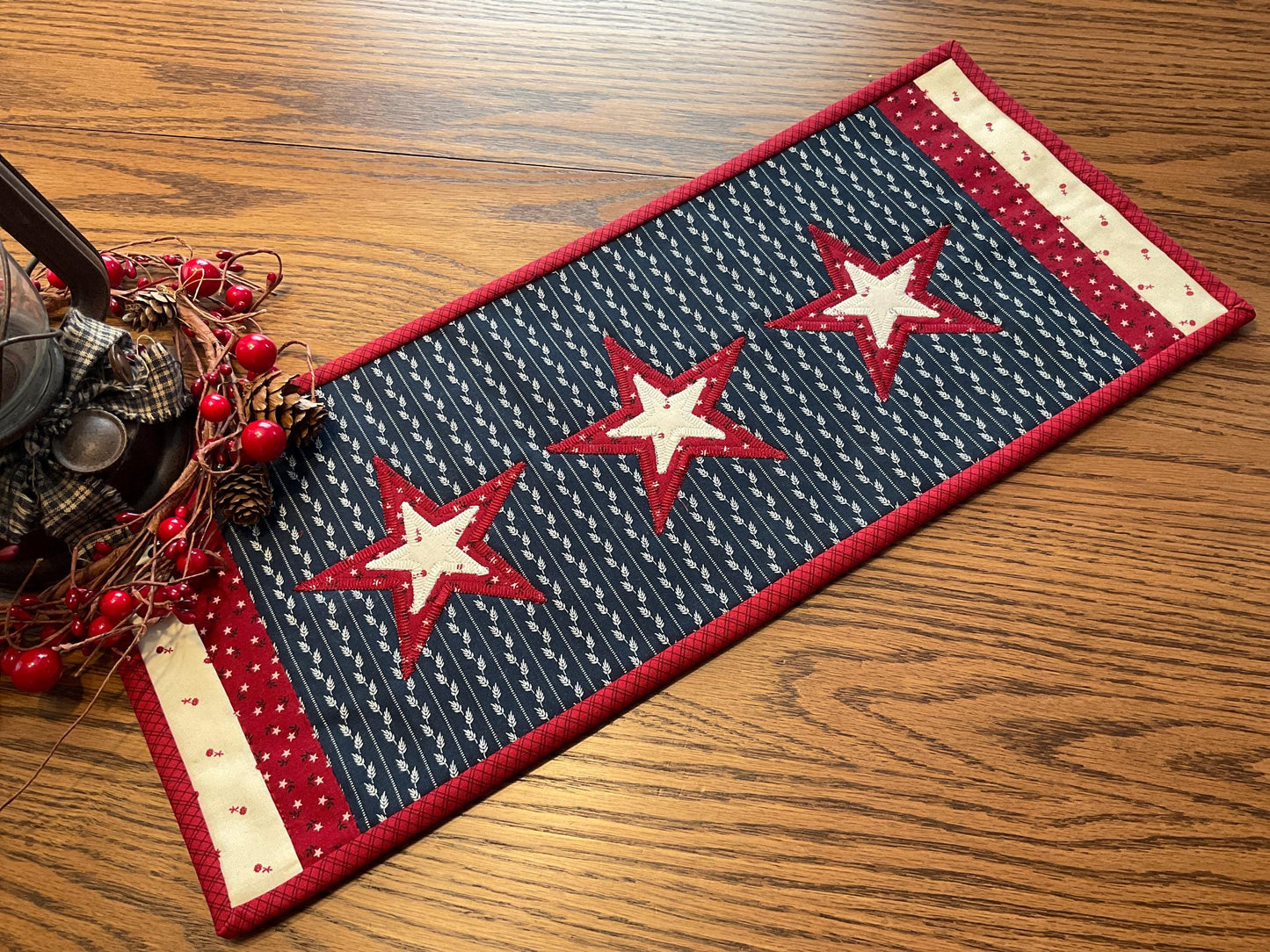 Primitive Farmhouse Americana Table Runner Item #2042