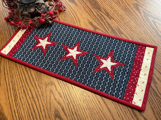 Primitive Farmhouse Americana Table Runner Item #2042