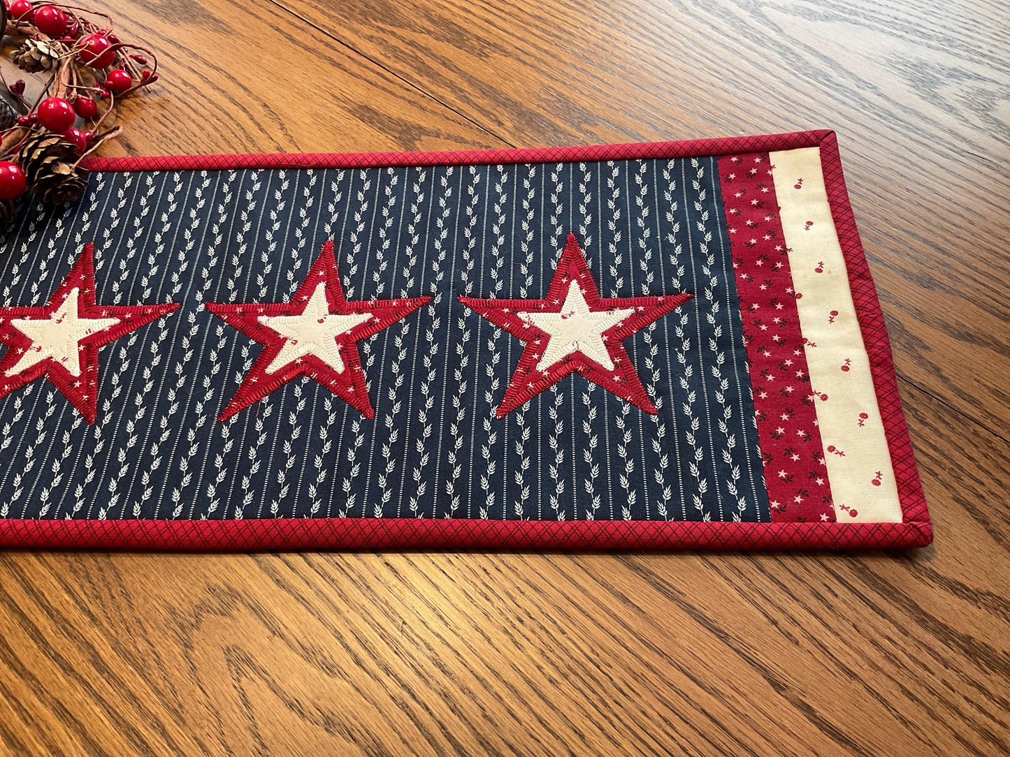 Primitive Farmhouse Americana Table Runner Item #2042