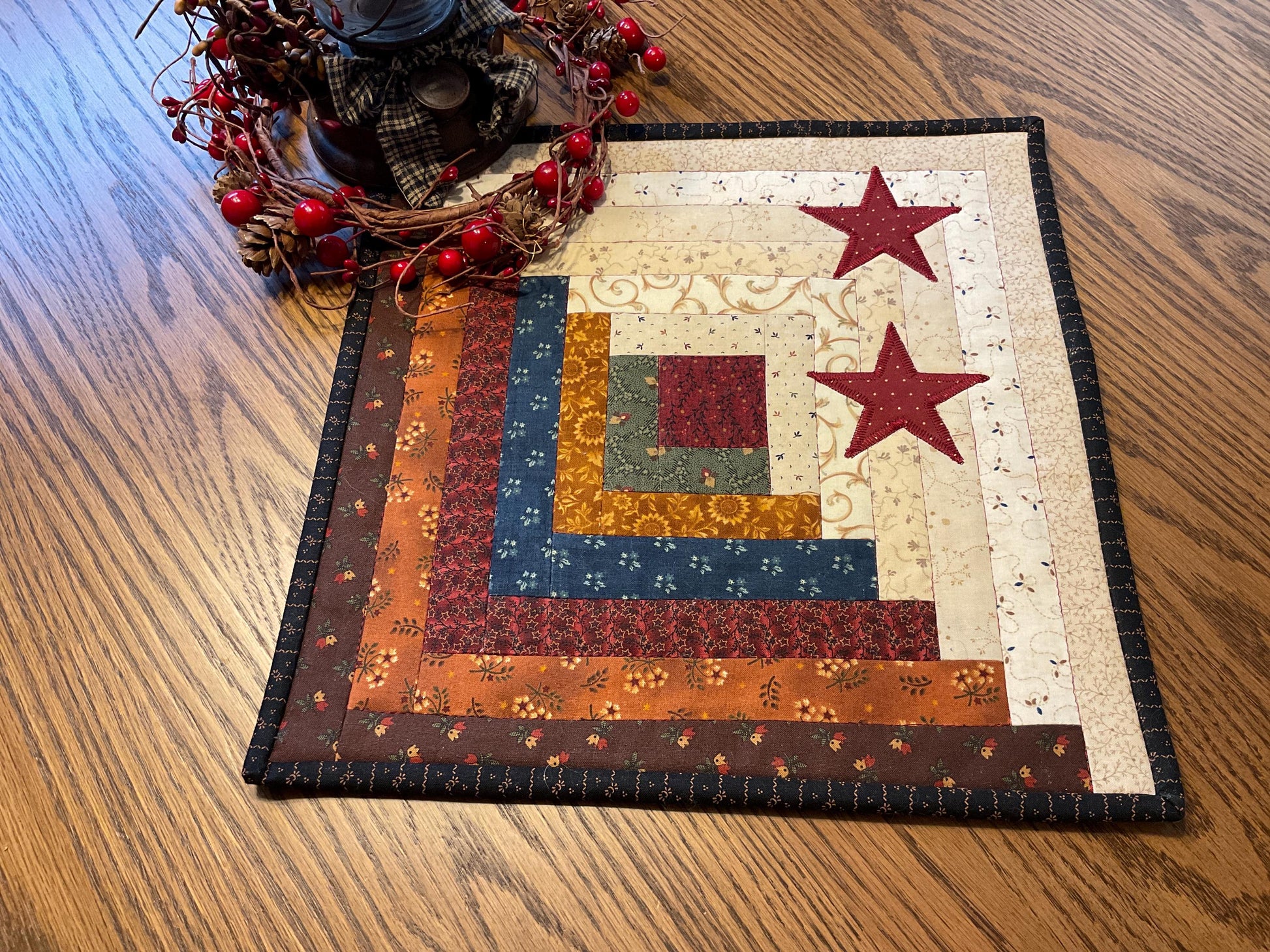 Primitive Farmhouse Patriotic Log Cabin Table Topper Item #2052