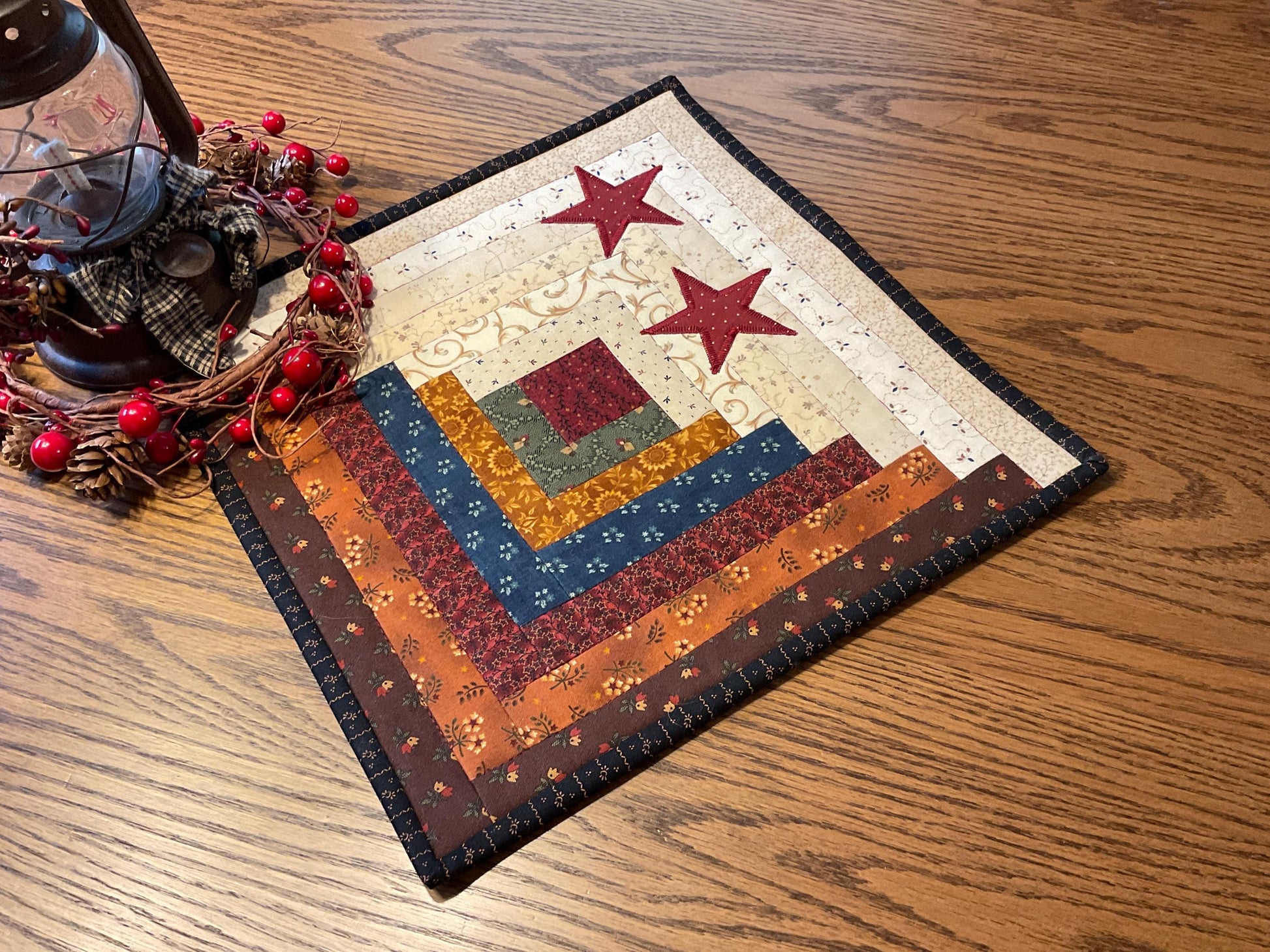 Primitive Farmhouse Patriotic Log Cabin Table Topper Item #2052