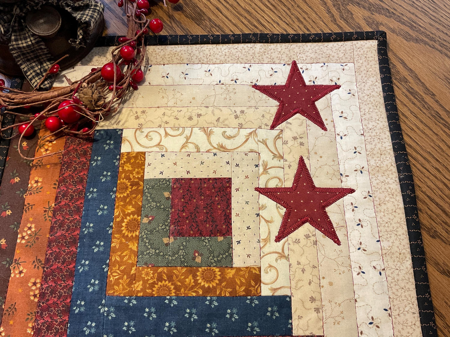 Primitive Farmhouse Patriotic Log Cabin Table Topper Item #2052