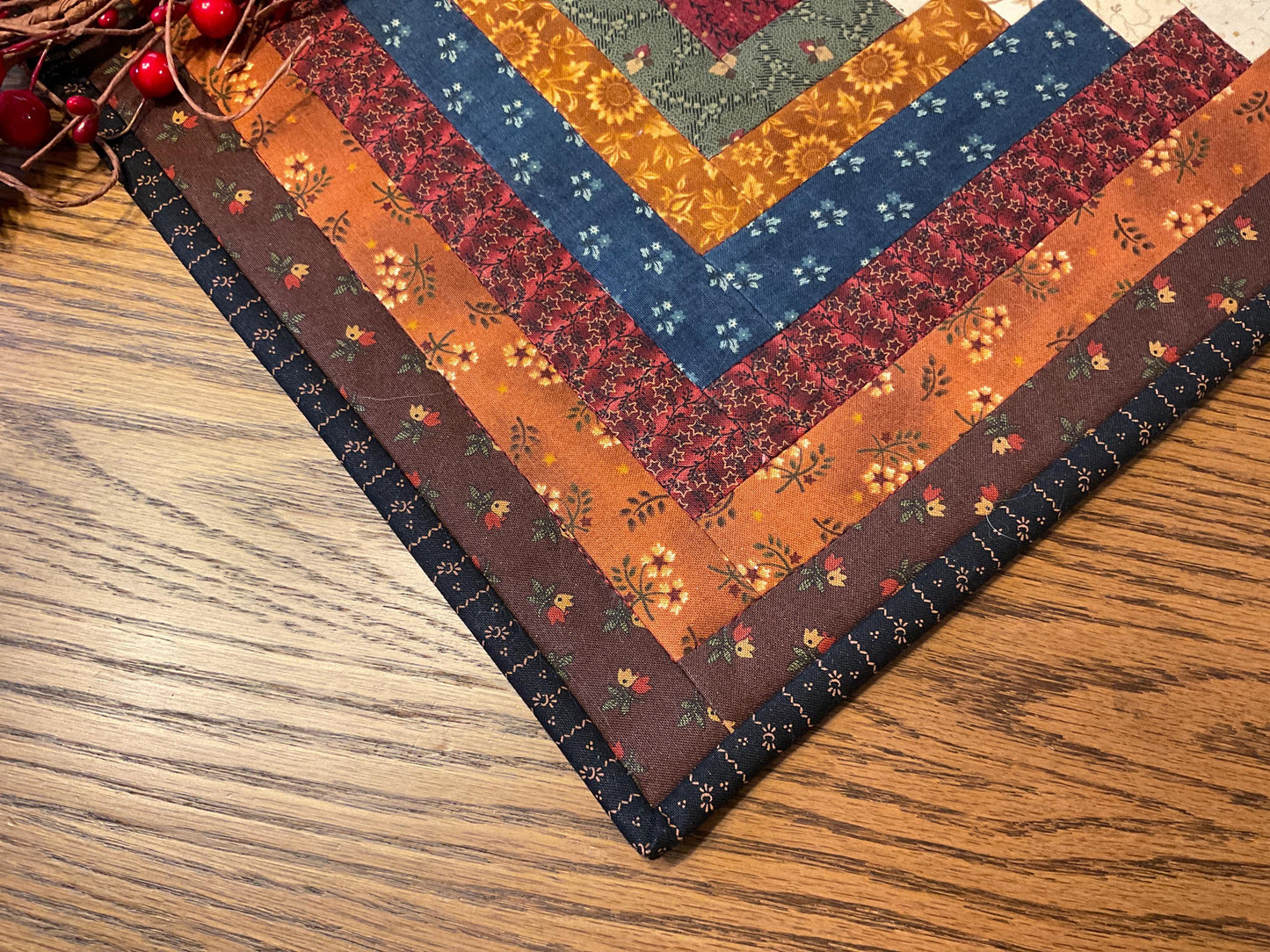 Primitive Farmhouse Patriotic Log Cabin Table Topper Item #2052