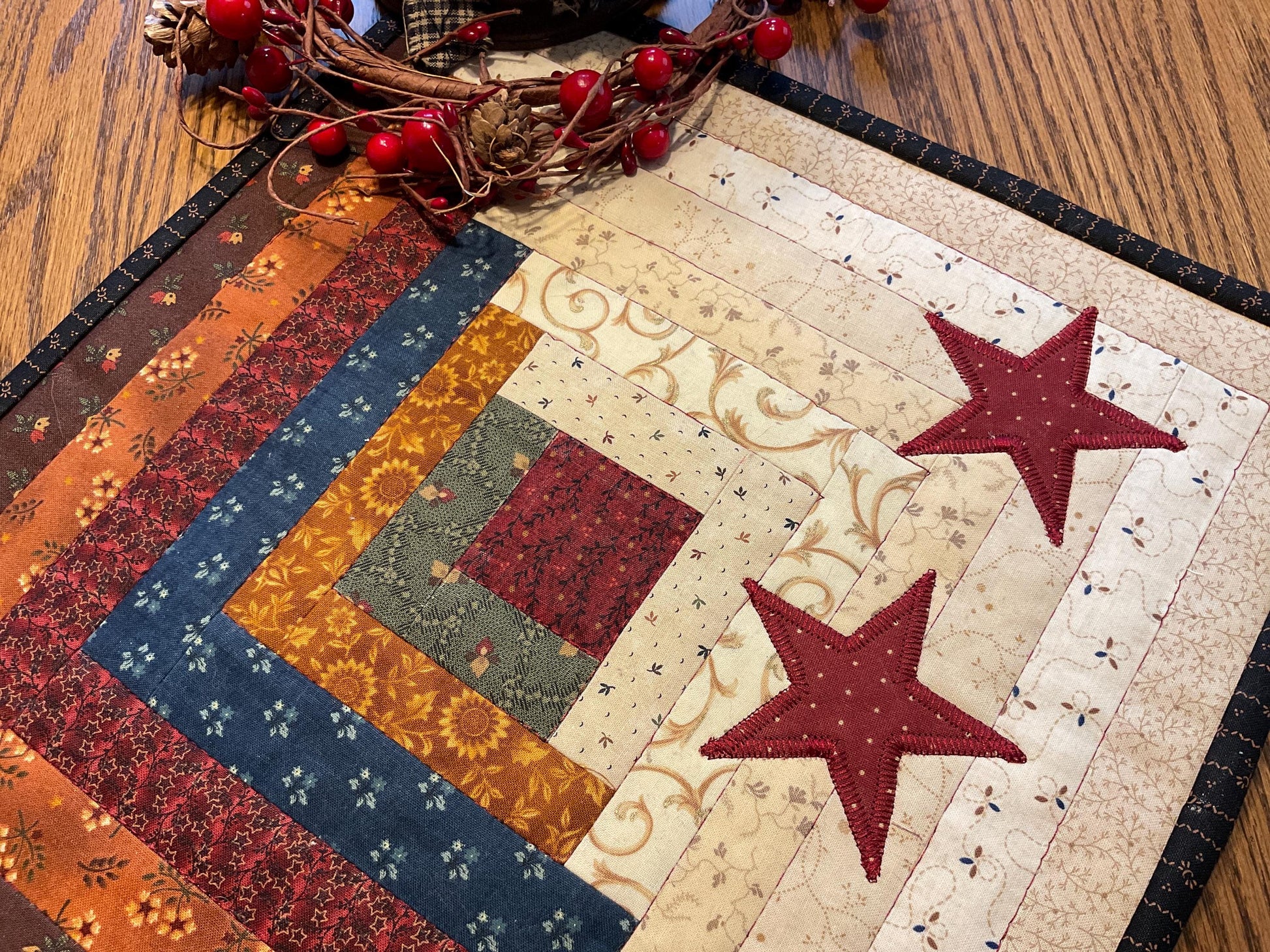 Primitive Farmhouse Patriotic Log Cabin Table Topper Item #2052