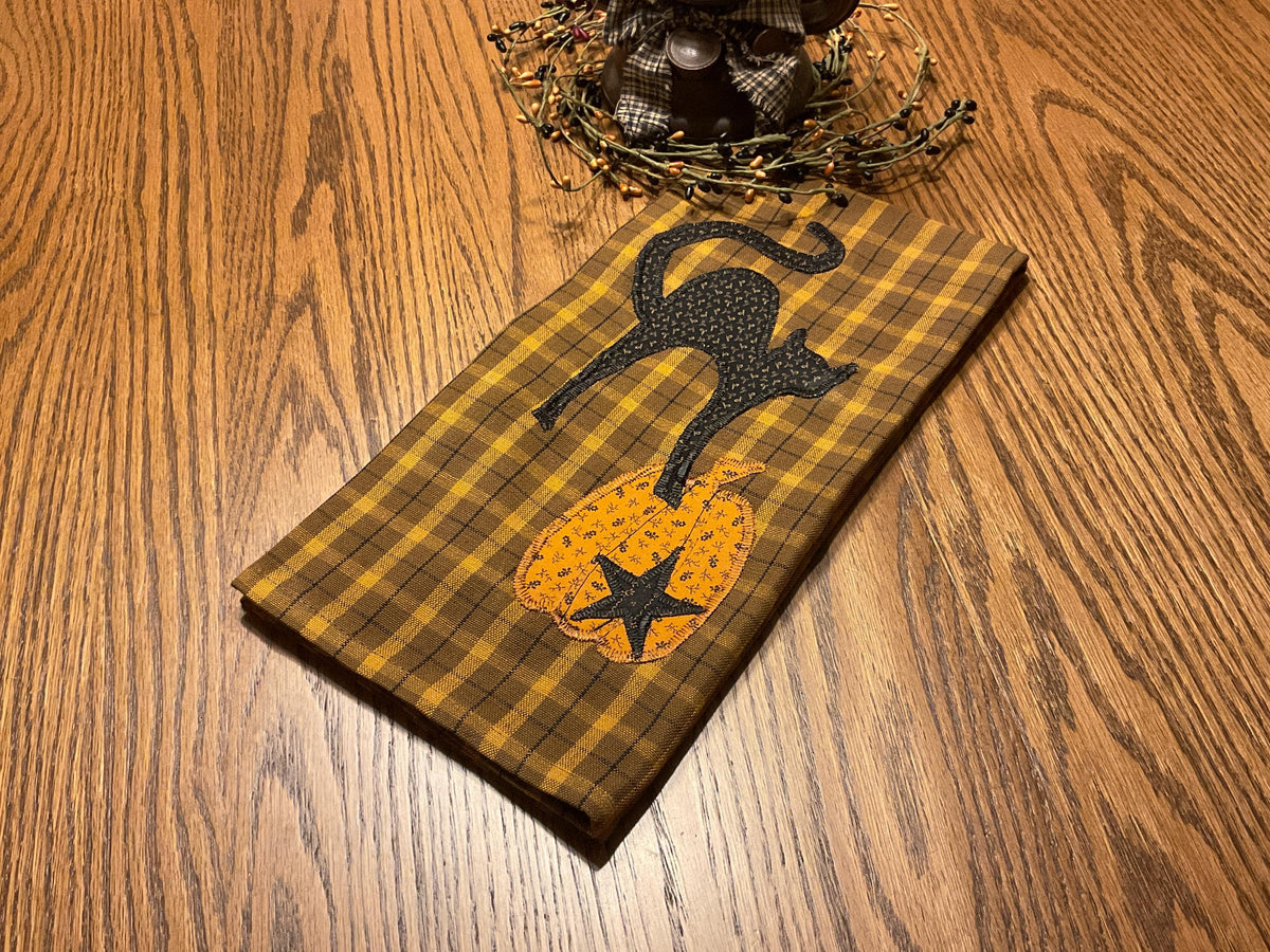 Halloween Primitive Farmhouse Towel Item #2054