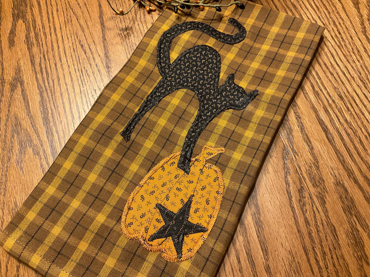Halloween Primitive Farmhouse Towel Item #2054