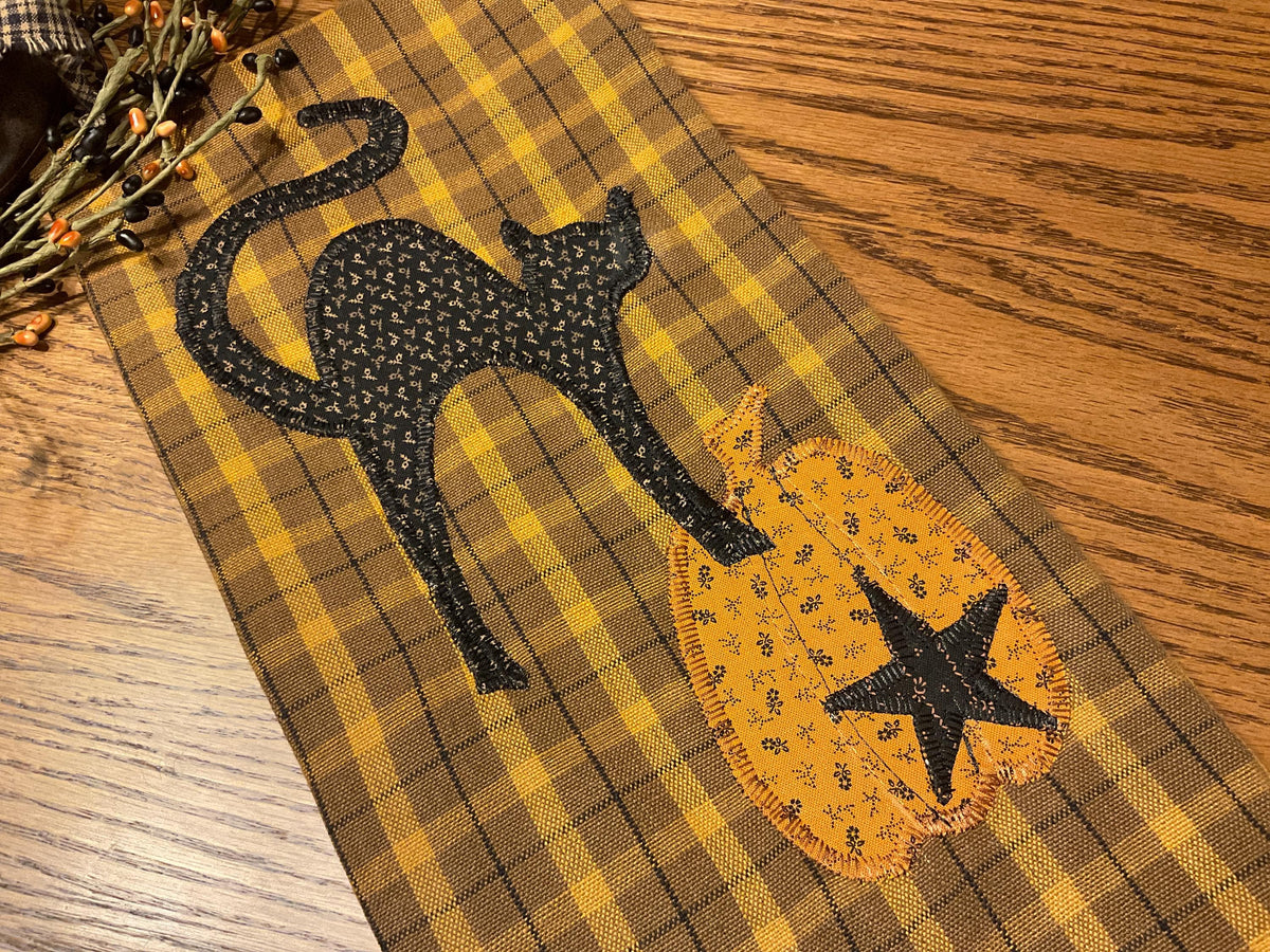 Halloween Primitive Farmhouse Towel Item #2054
