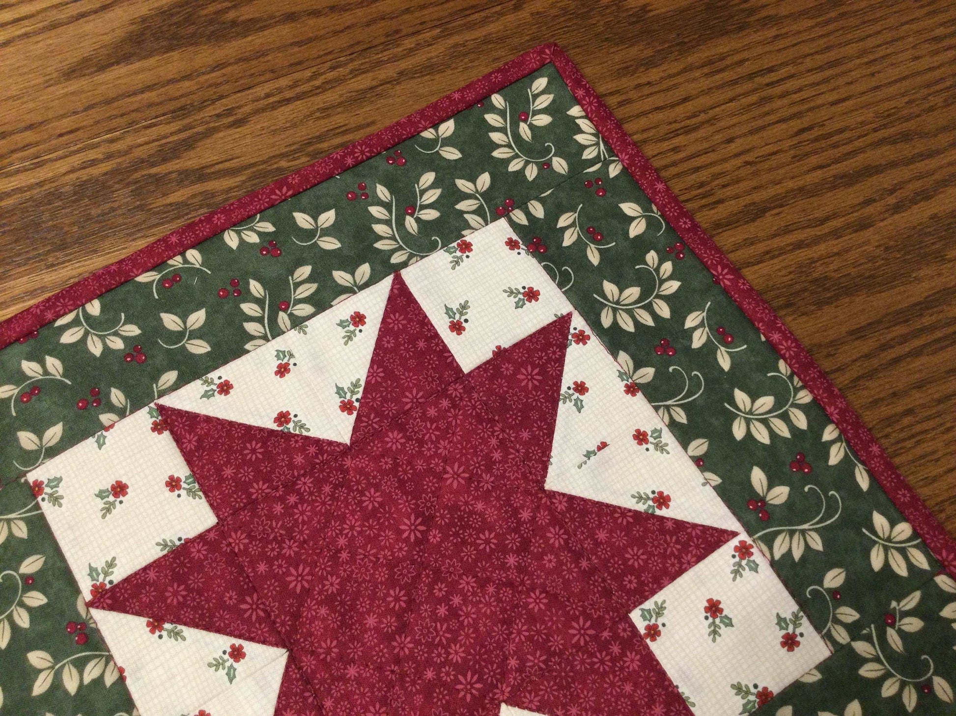 Primitive Farmhouse Christmas Table Runner Item #1525