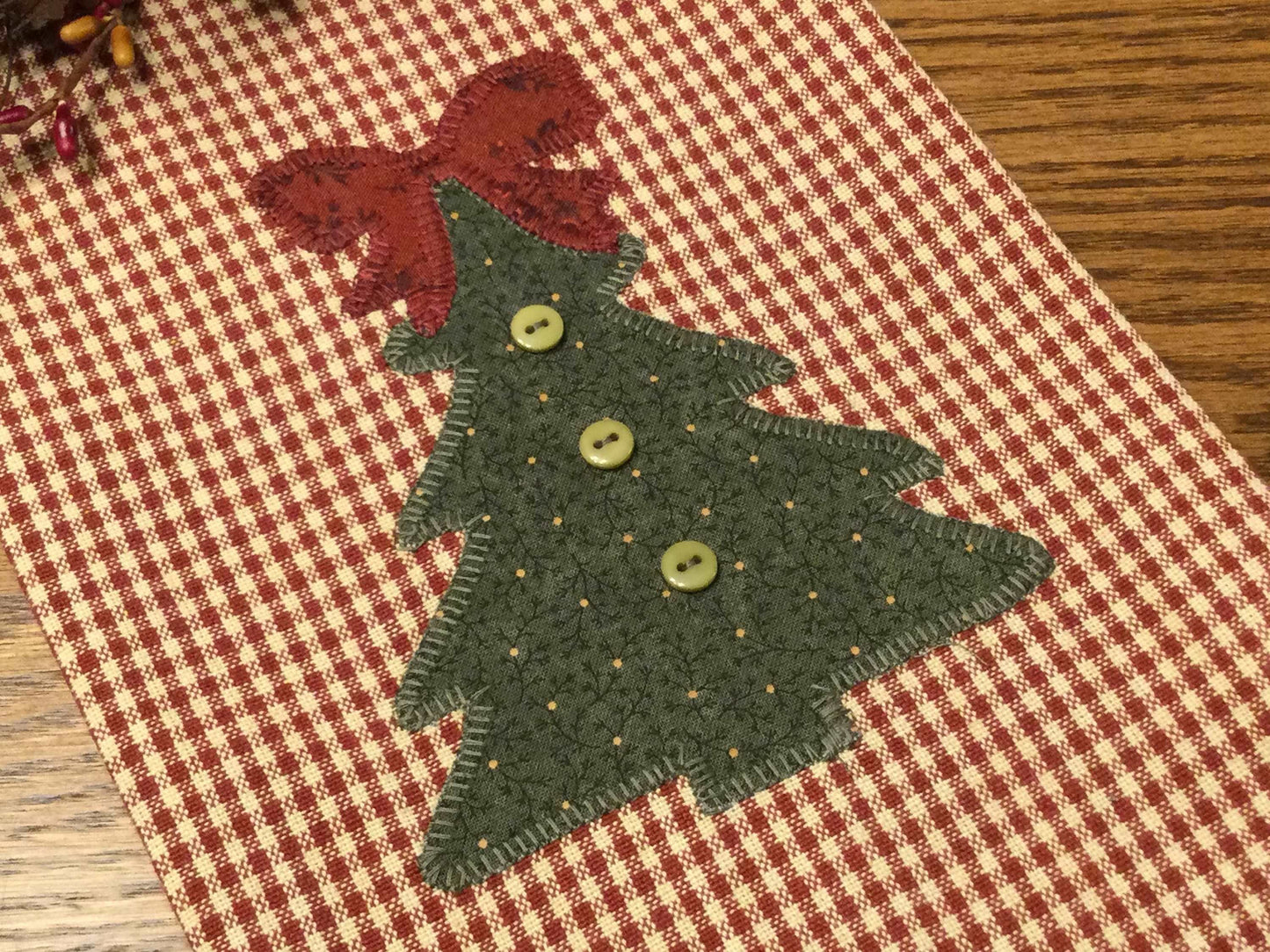 Primitive Farmhouse Christmas Towel Item #1538