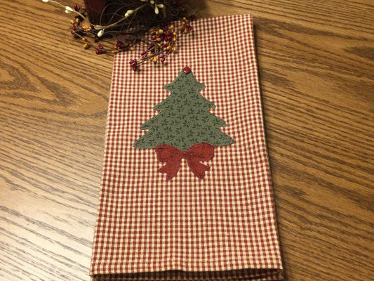 Primitive Farmhouse Christmas Towel Item #1539