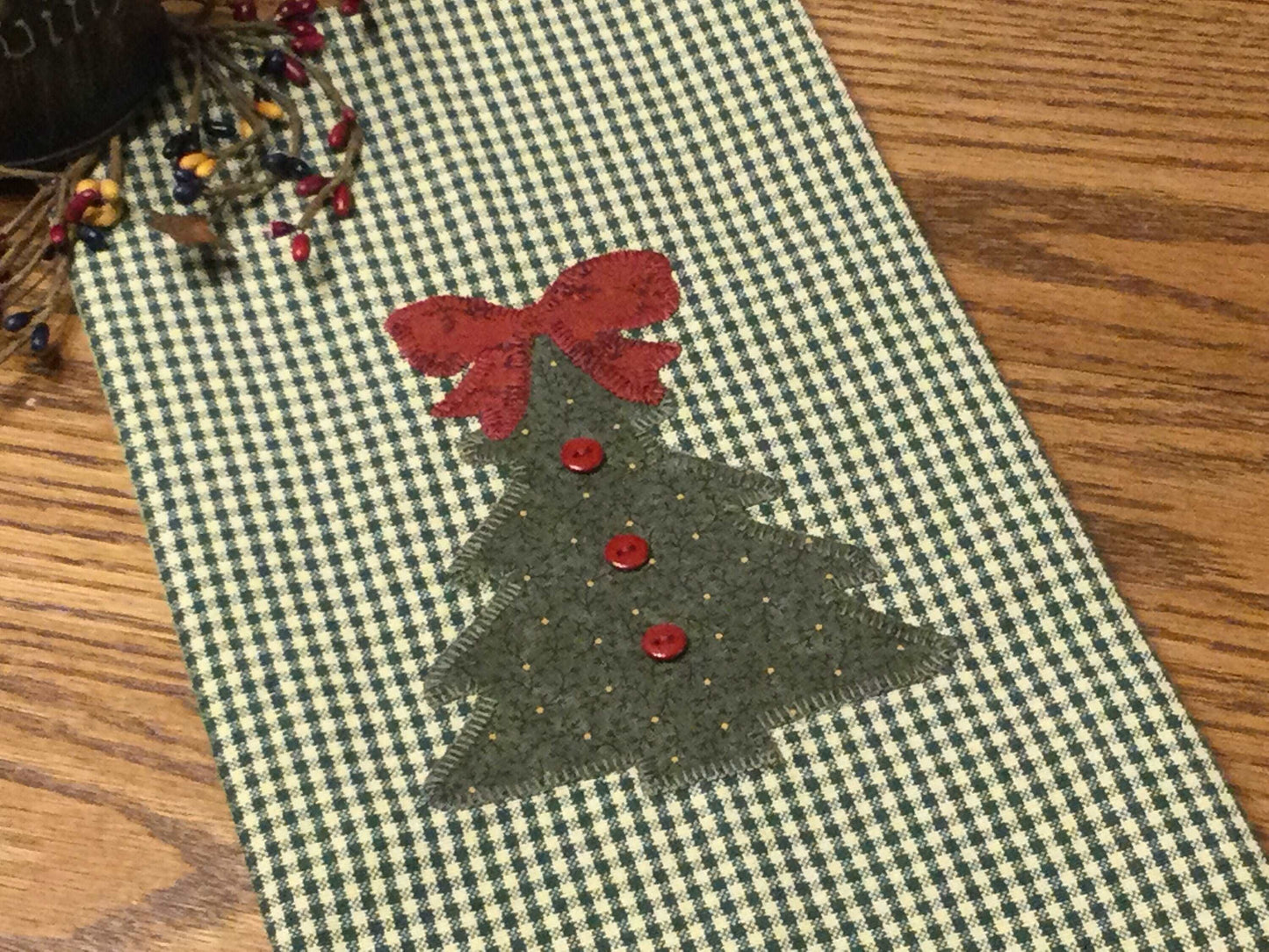 Primitive Farmhouse Christmas Towel Item #1526