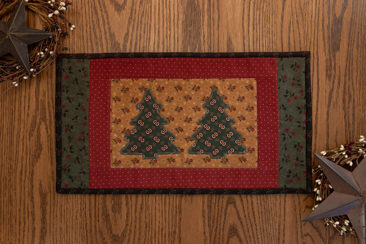 Primitive Farmhouse Christmas Table Runner Item #1591