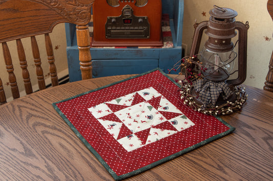 Primitive Farmhouse Christmas Table Topper Item #1784