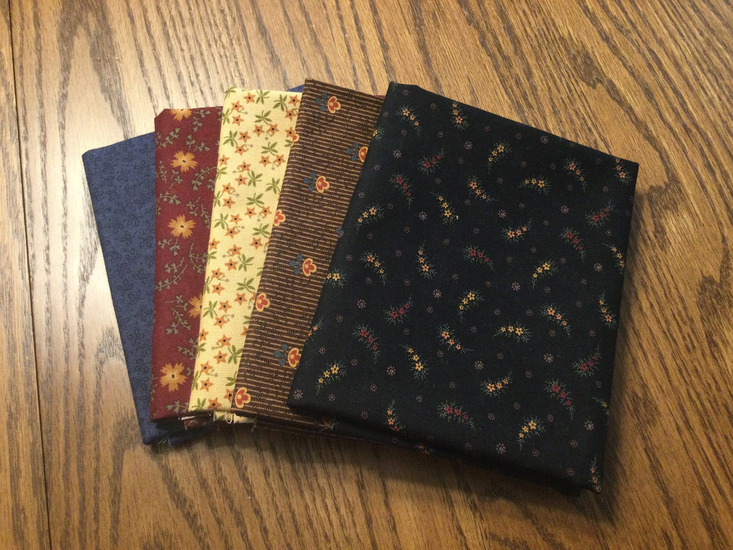 SALE! **Five For The Price of Four** Fat Quarter Pack