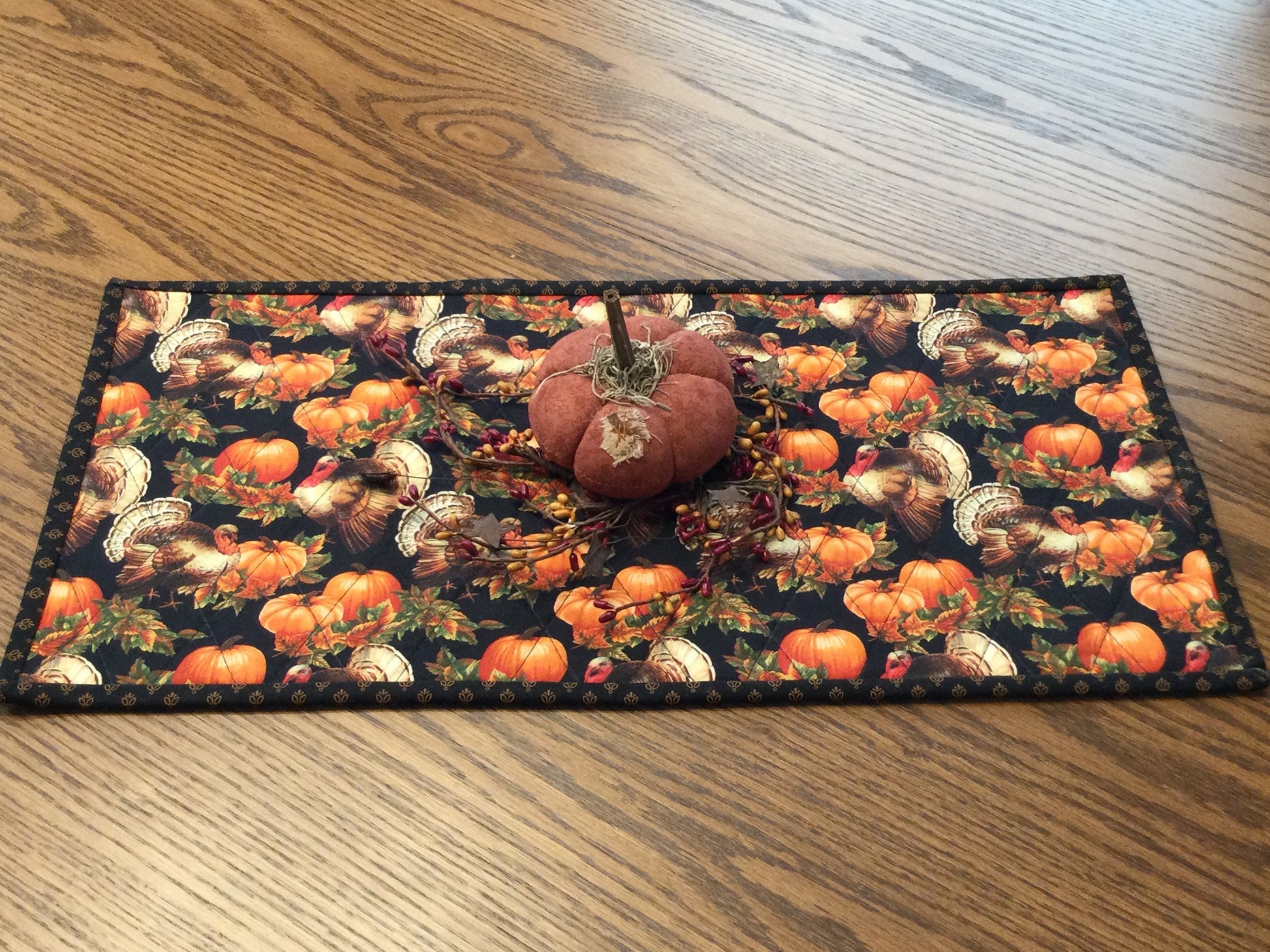 Primitive Farmhouse Thanksgiving Table Runner Item #1518