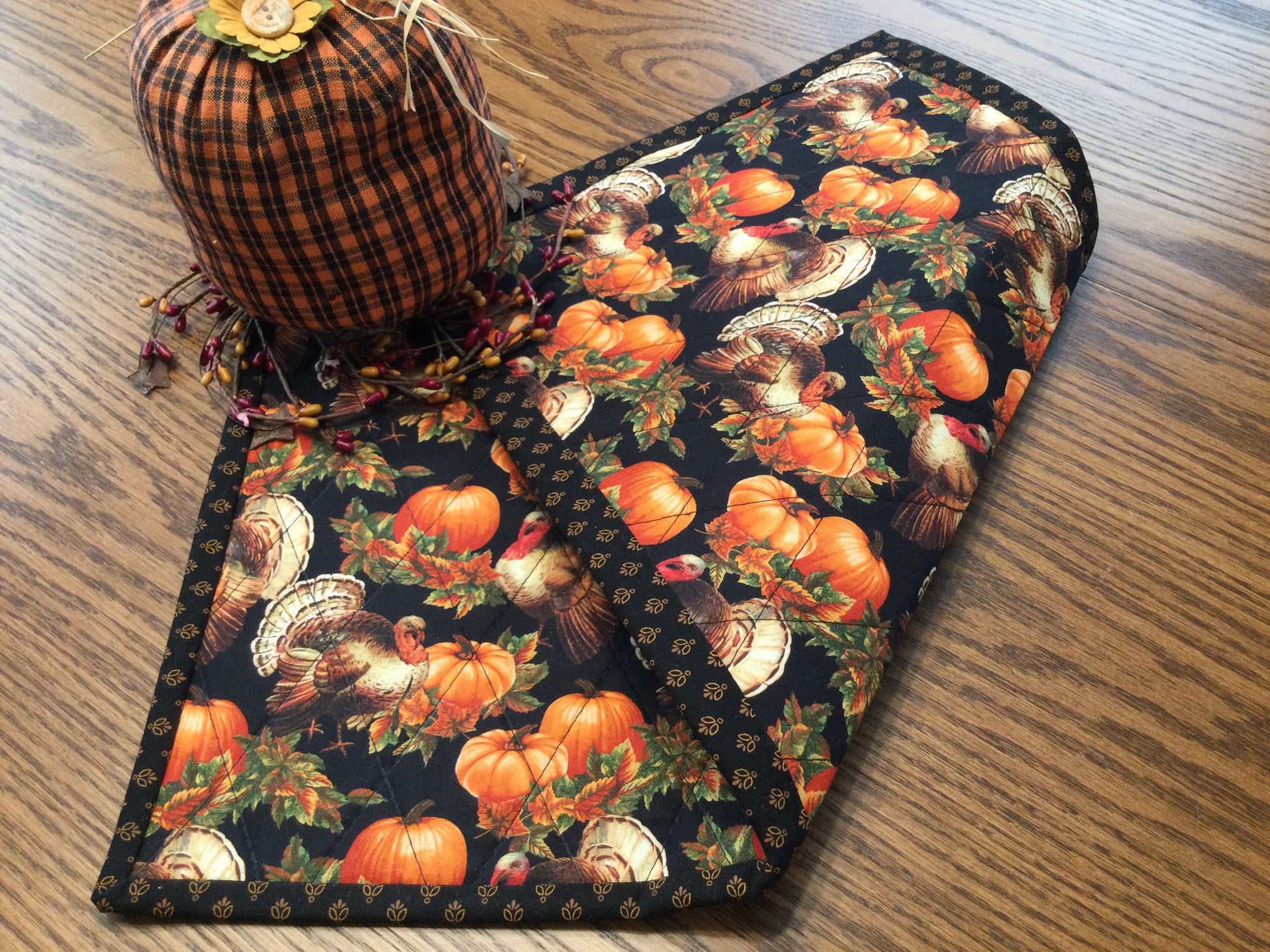 Primitive Farmhouse Thanksgiving Table Runner Item #1518