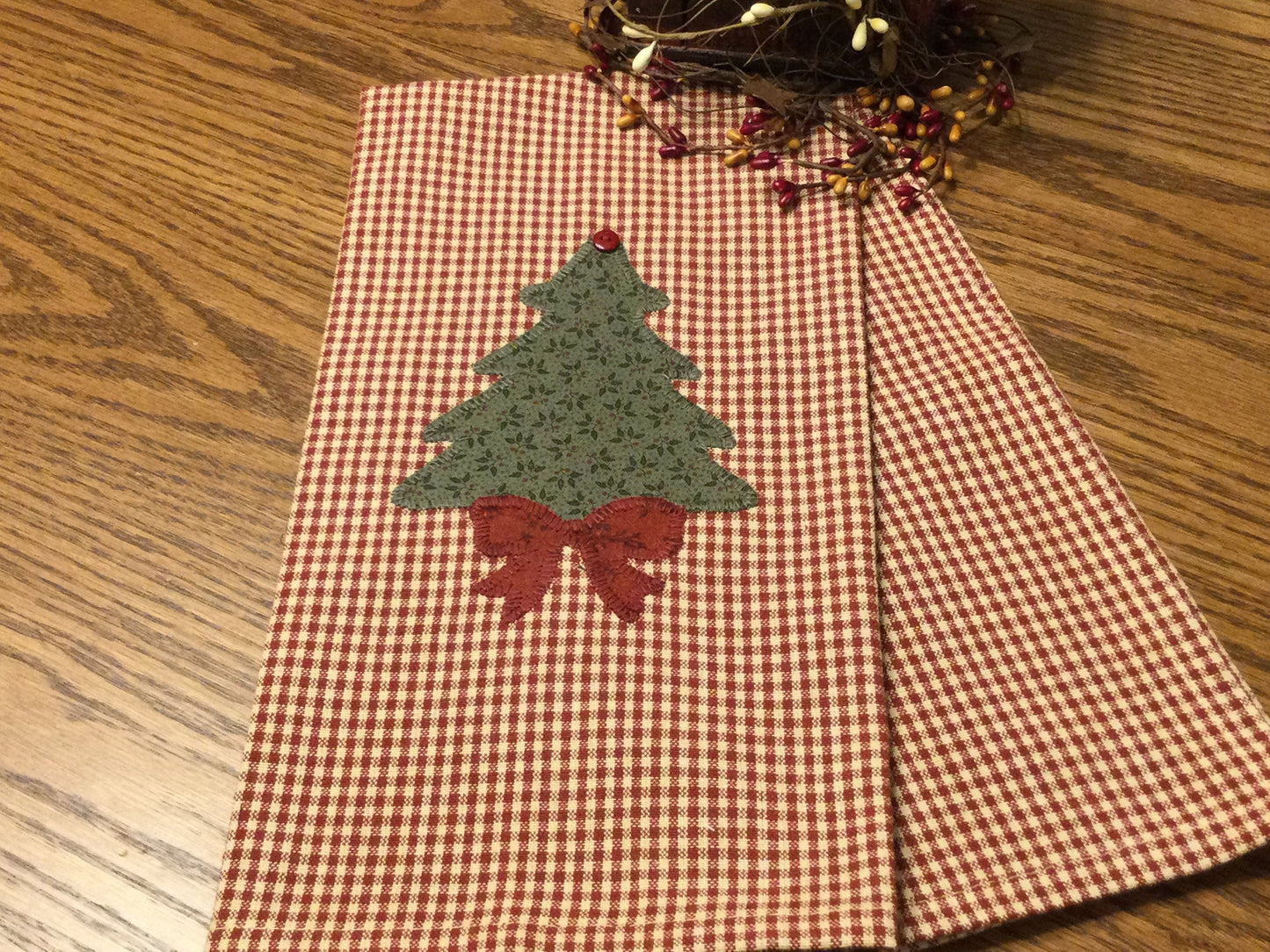 Primitive Farmhouse Christmas Towel Item #1539