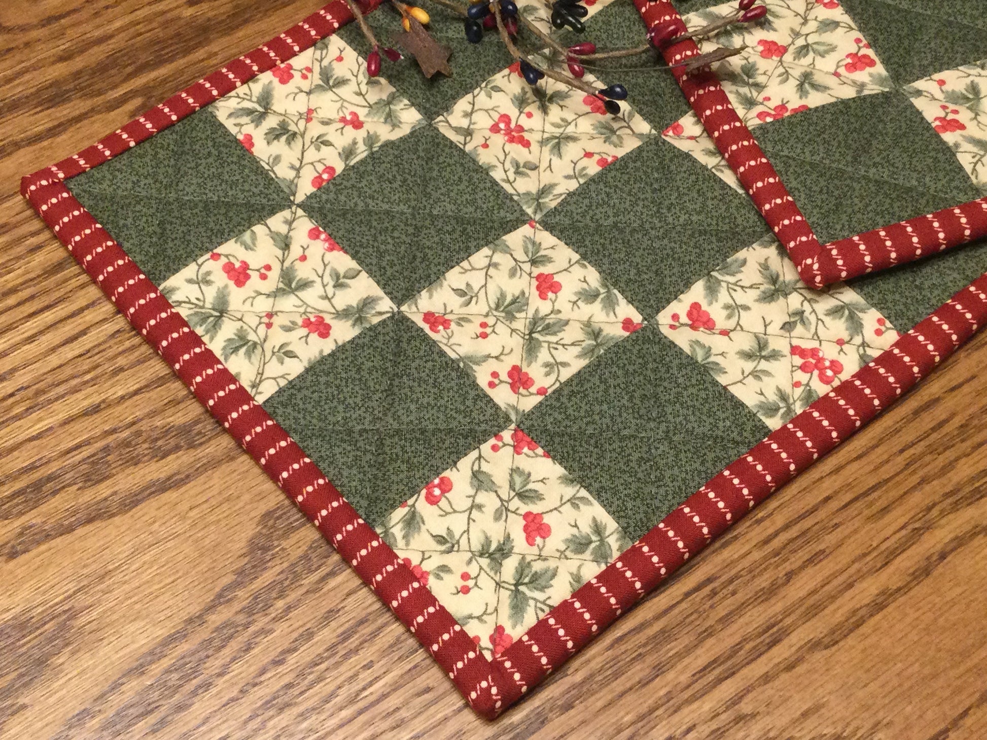 Primitive Farmhouse Christmas Potholders Item #1578