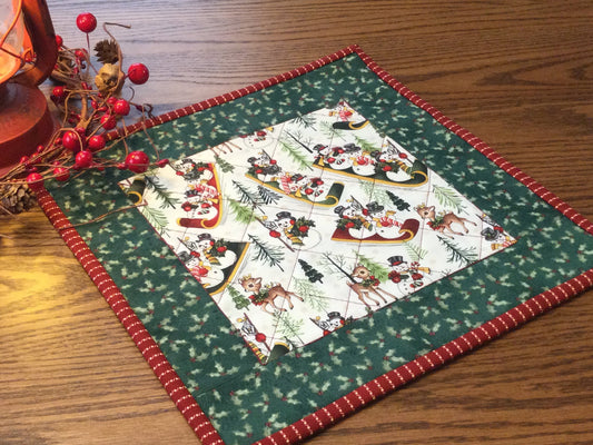 Primitive Farmhouse Christmas Table Topper Item #1812