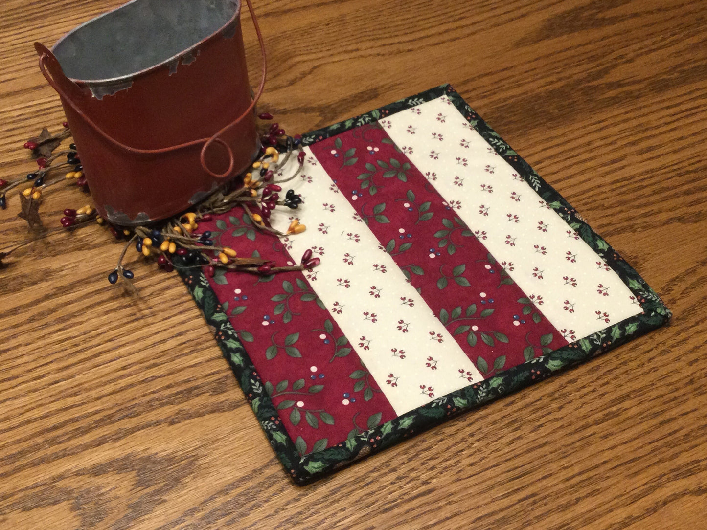 Christmas Primitive Farmhouse Potholders Item #1750