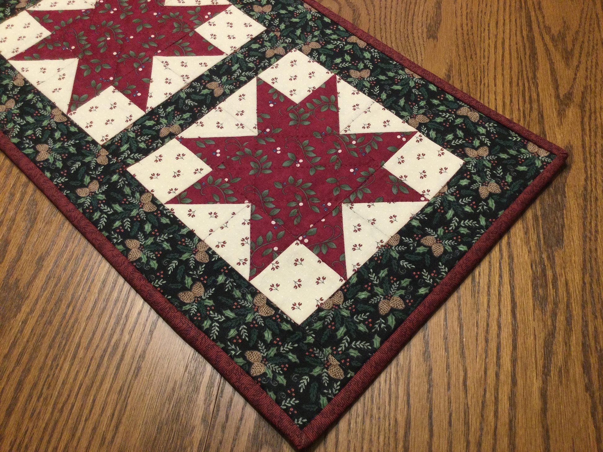 Primitive Farmhouse Christmas Table Runner Item #1581