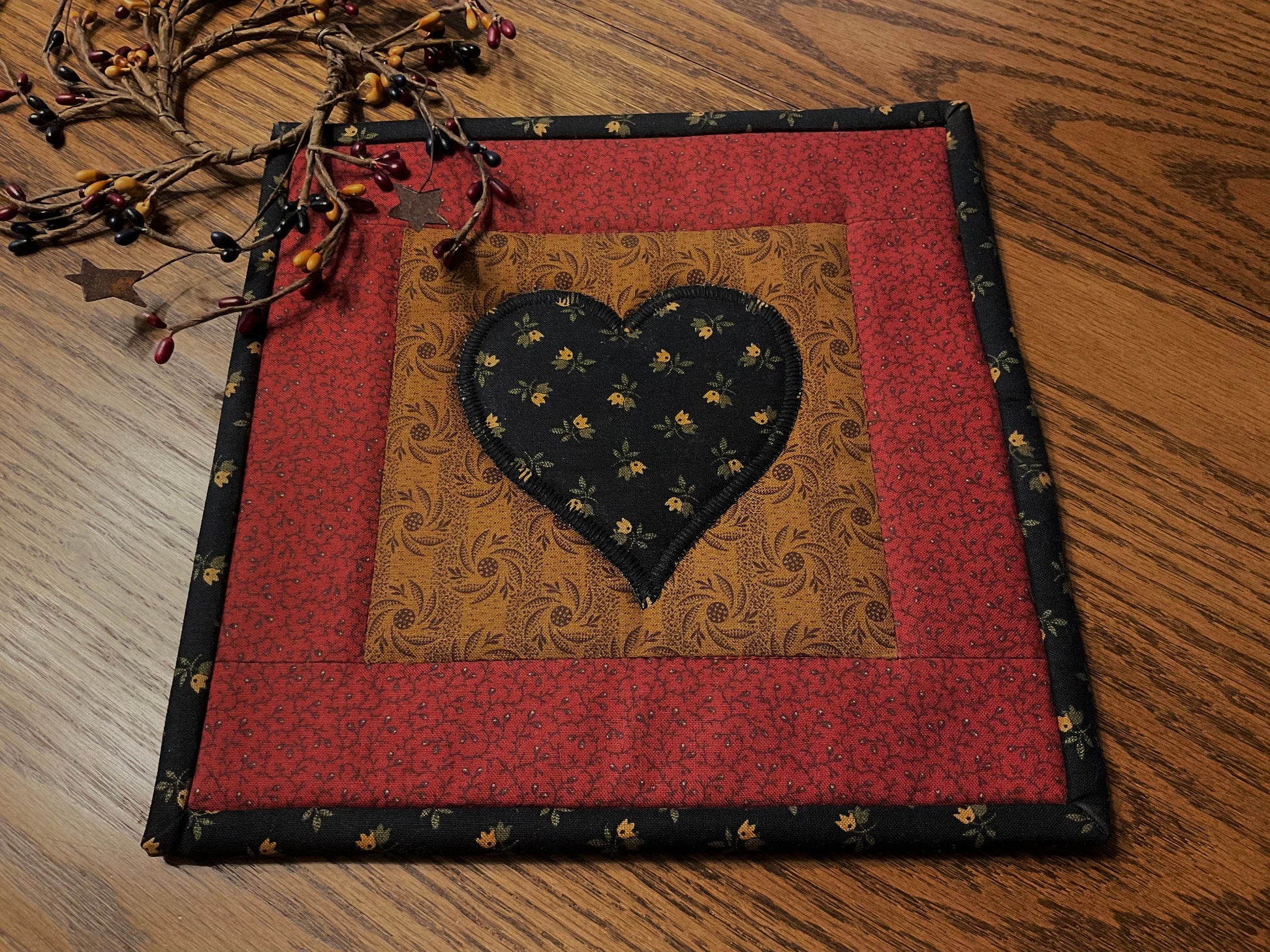 Primitive Farmhouse Valentine Potholders Item #1607