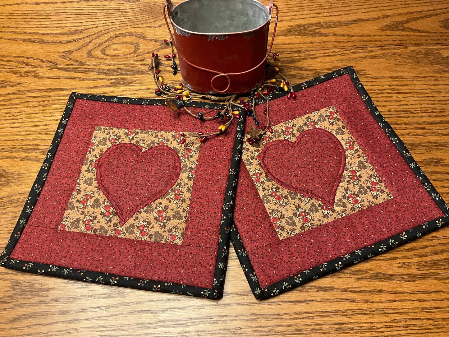 Primitive Farmhouse Valentine Potholders Item #1827