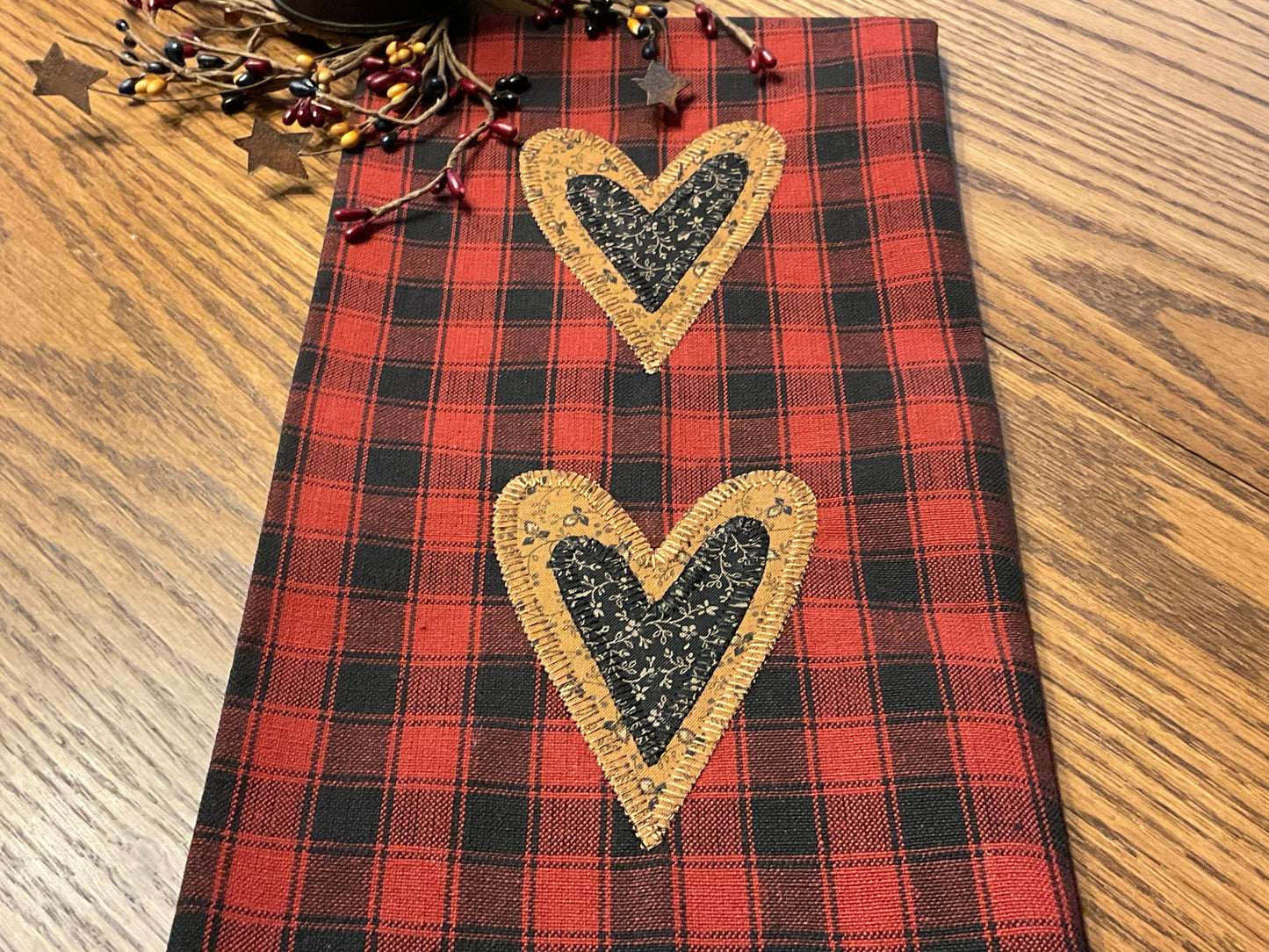 Primitive Farmhouse Valentine Heart Towel Item #1614