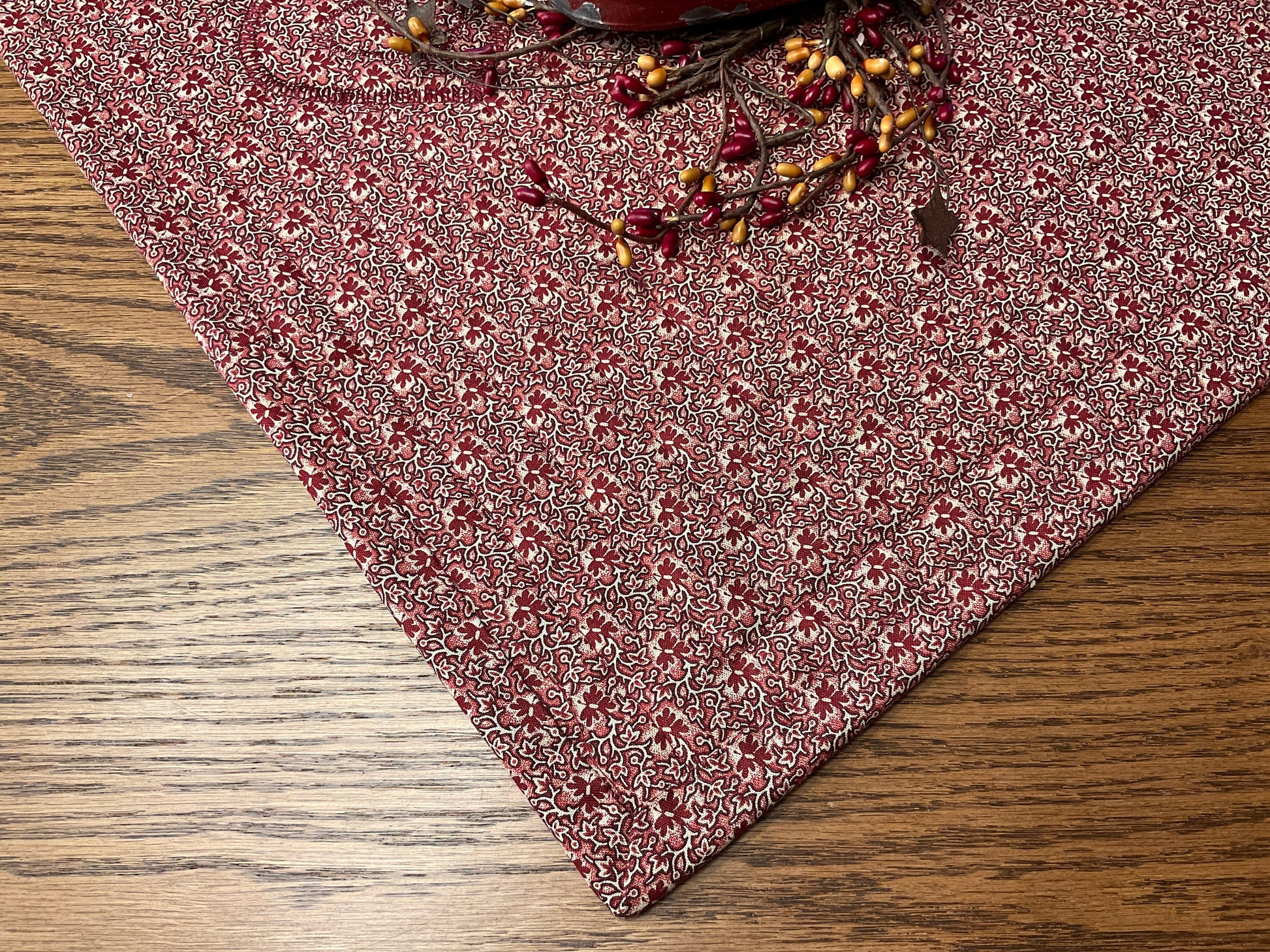 Primitive Farmhouse Log Cabin Valentine Table Topper Item #1628