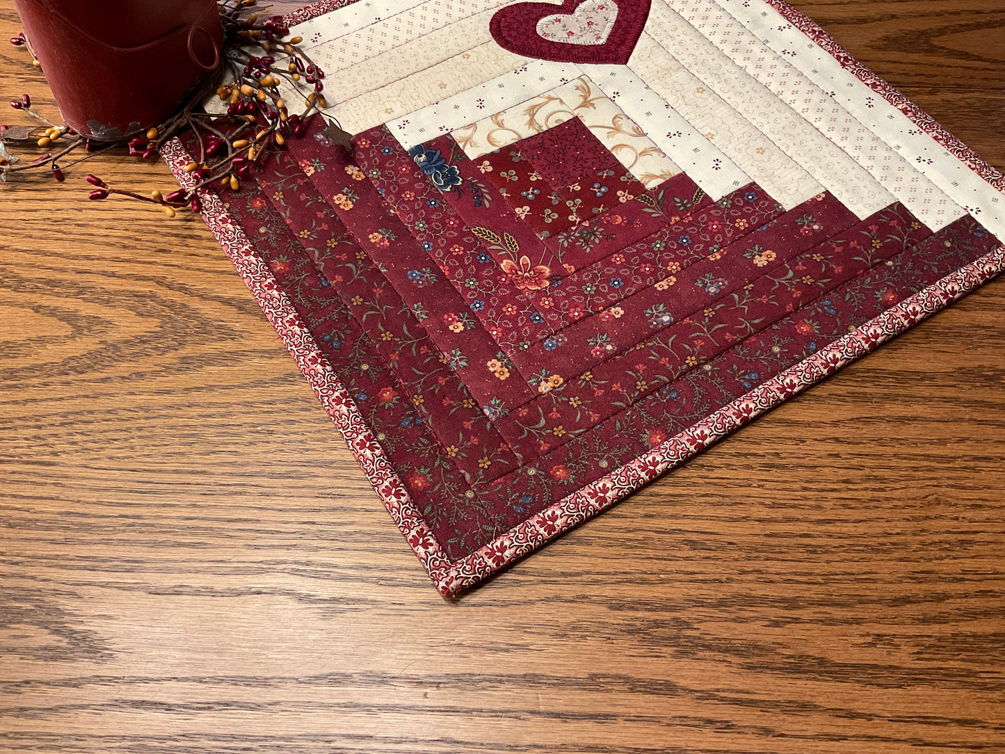 Primitive Farmhouse Log Cabin Valentine Table Topper Item #1628