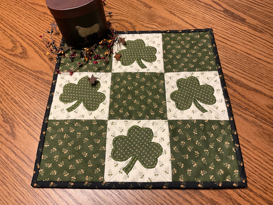 Primitive Farmhouse St Patrick's Table Topper Item #1649