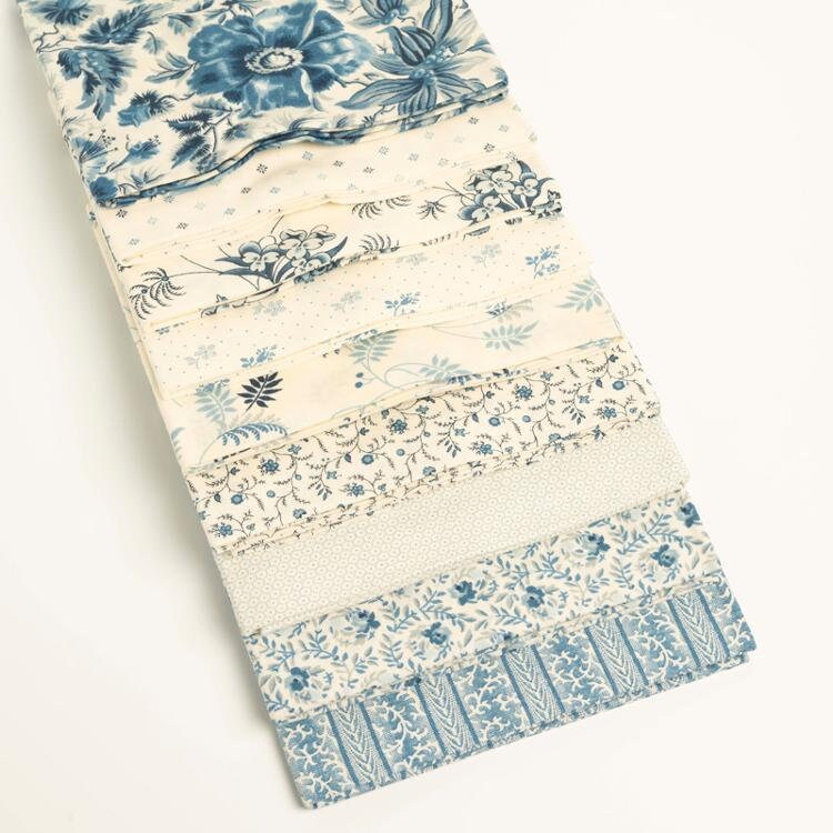 Amelias Blues by Betsy Chutchian Fat Quarter Bundle 31650AB