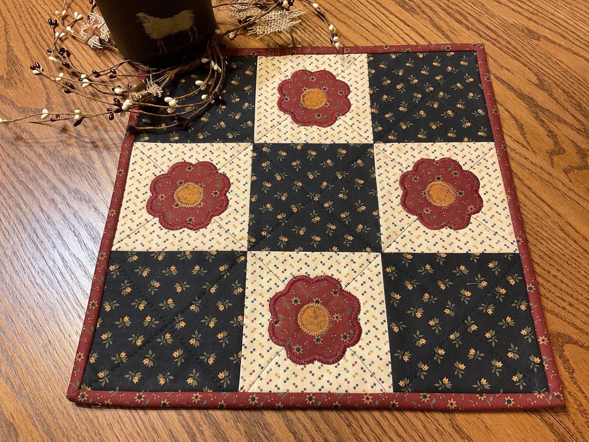 Primitive Farmhouse Flower Table Topper Item #1695