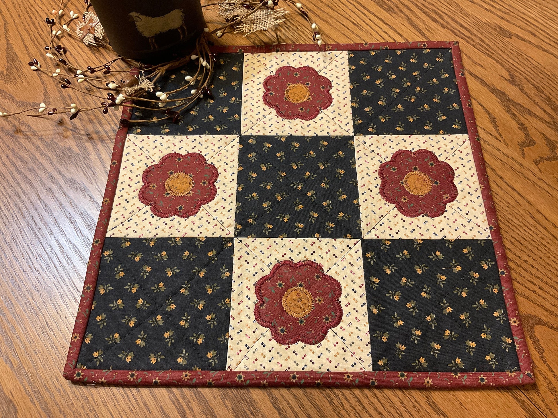 Primitive Farmhouse Flower Table Topper Item #1669