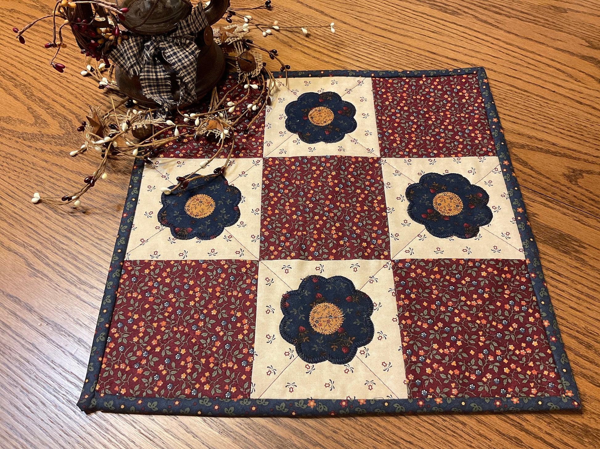 Primitive Farmhouse Flower Table Topper Item #1696