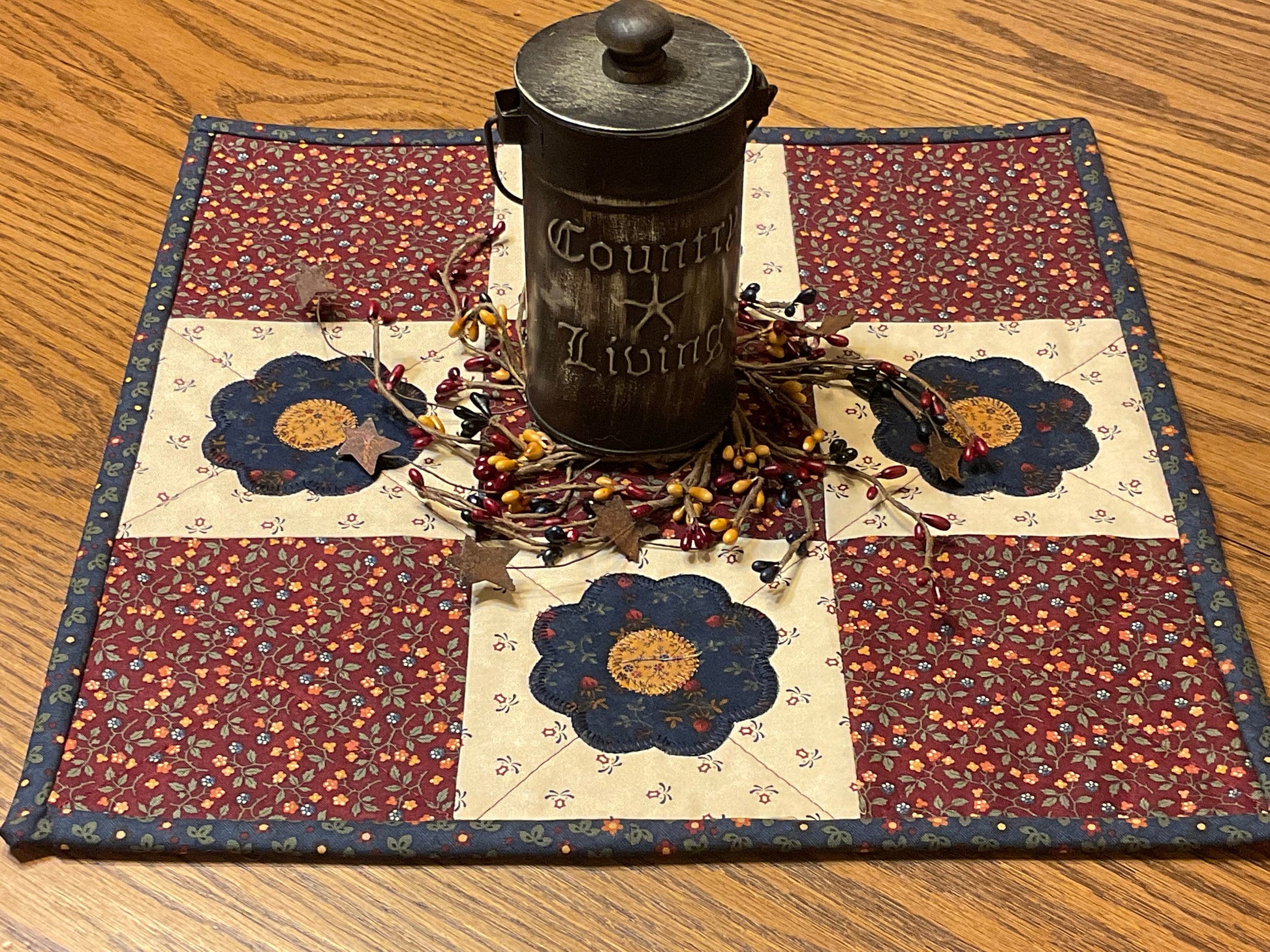 Primitive Farmhouse Flower Table Topper Item #1696