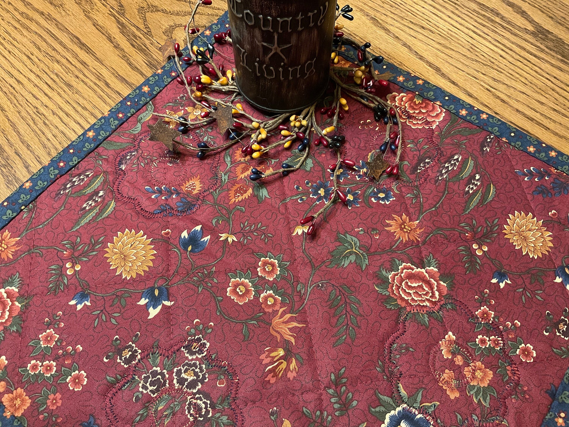 Primitive Farmhouse Flower Table Topper Item #1696